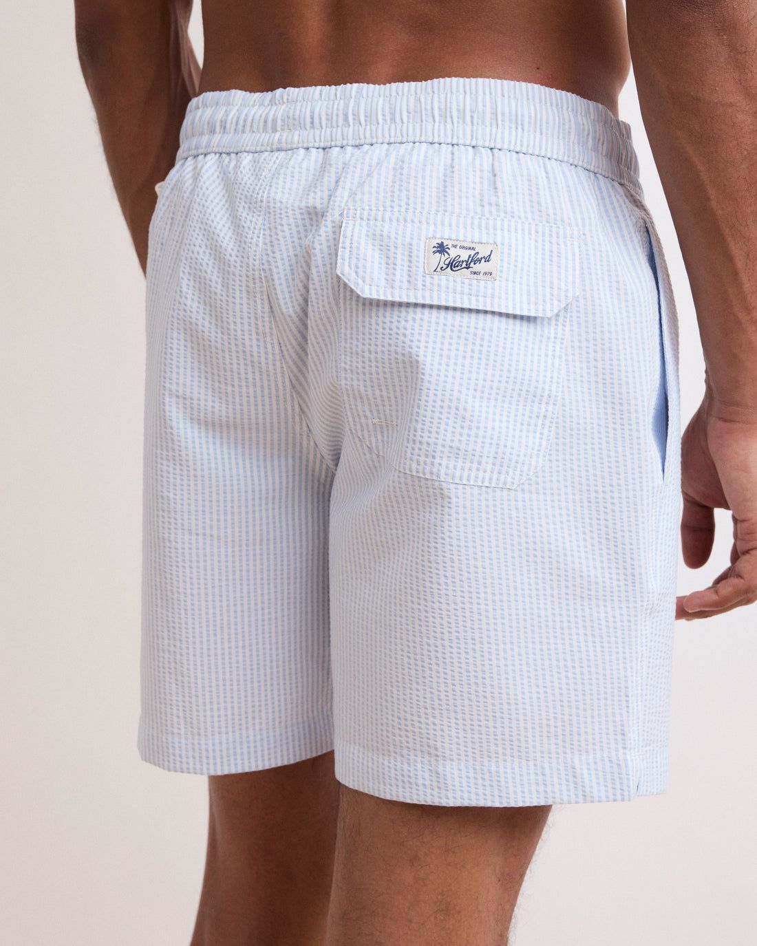 Costume Swim Uomo Light Blue White - Immagine ambientata