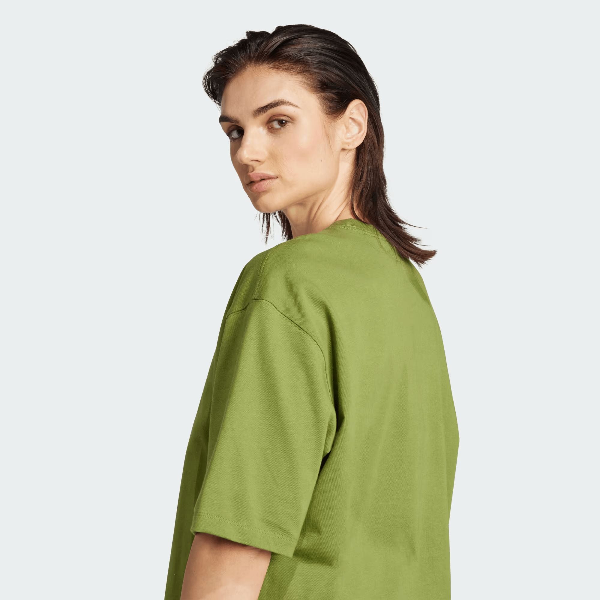 Camiseta Essentials Boyfriend Mujer Tech Olive