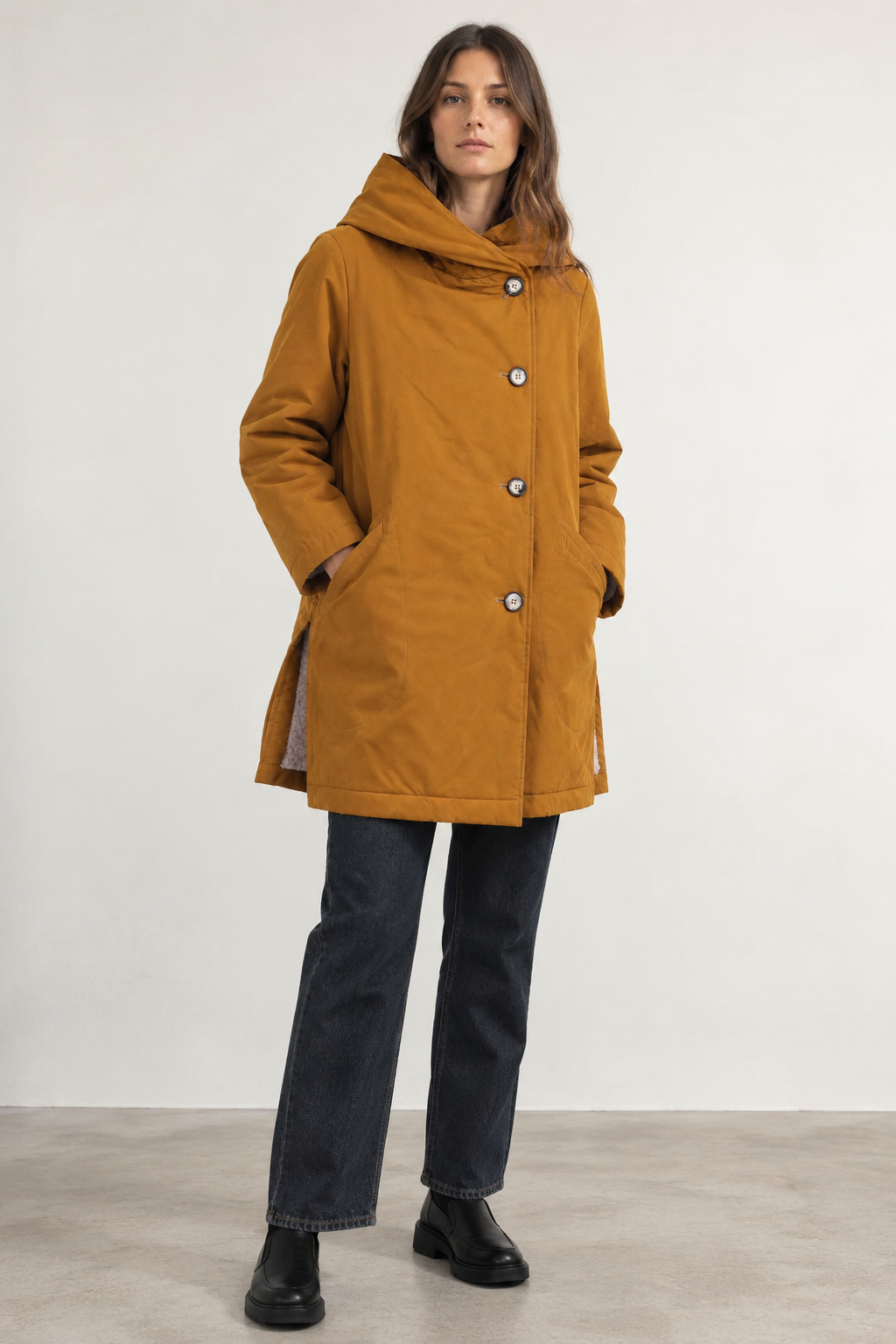 Frau Lina Mantel Caramel
