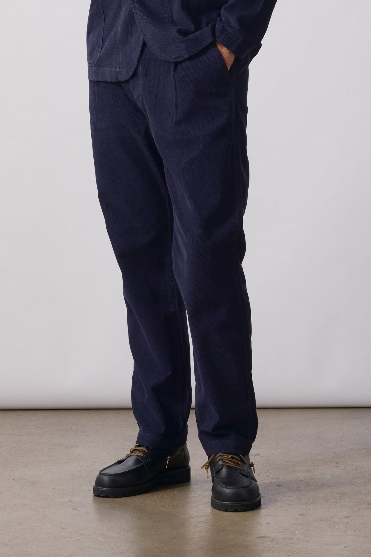 Mann Fine Cord Waiter Hose Dark Navy