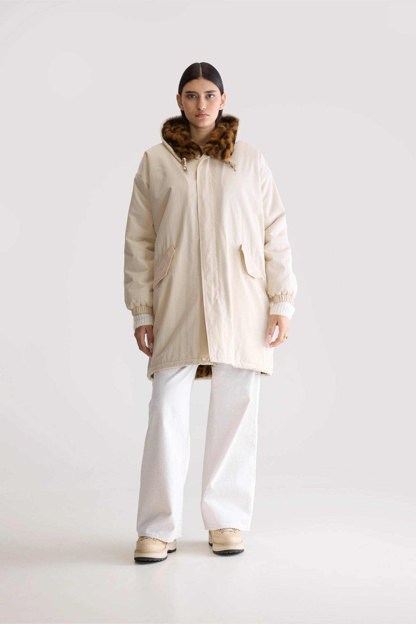 Frau Laos Mantel Natural