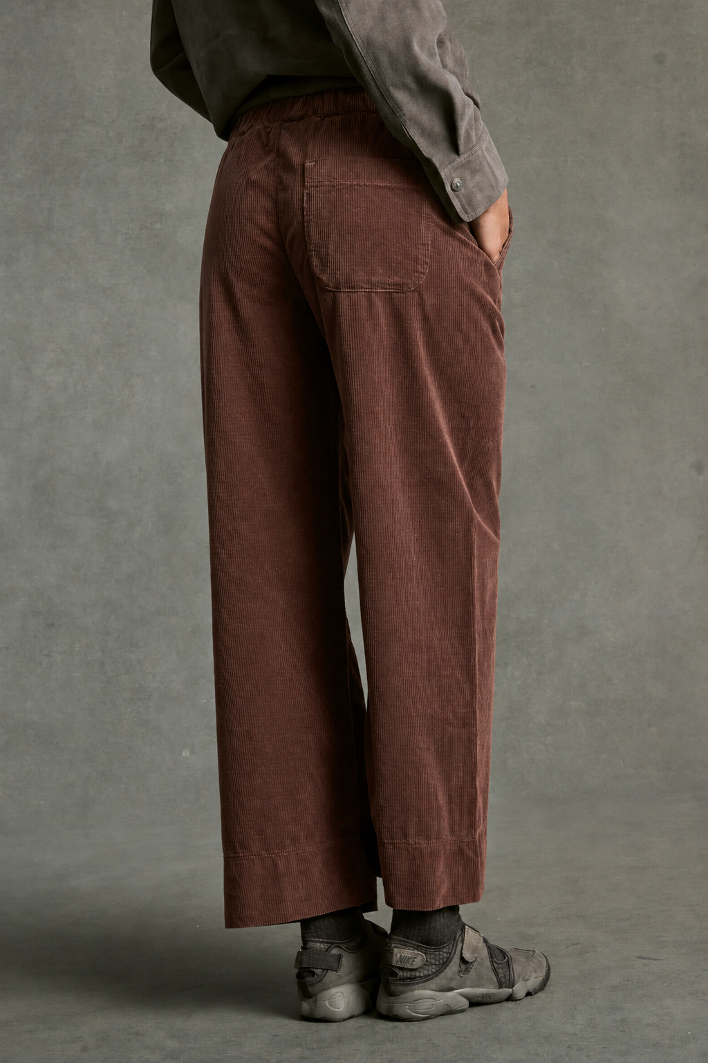 Frau Jimmy Velours Hose Barista
