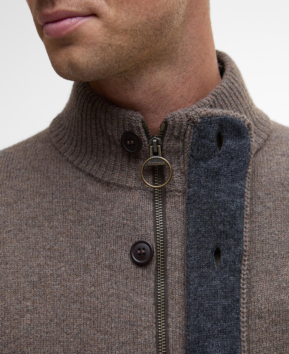 Suéter Patch Zip Hombre Dark Stone