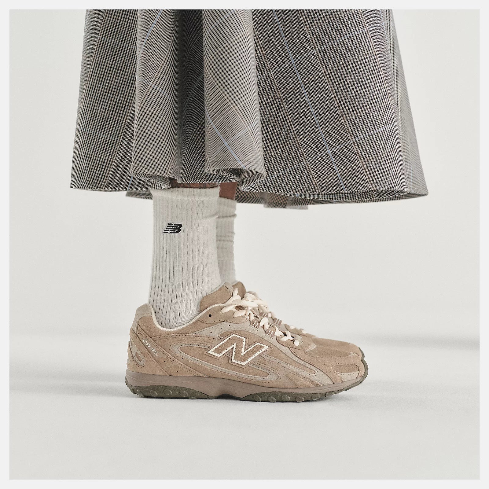 Zapatillas 204L Mushroom/Arid Stone