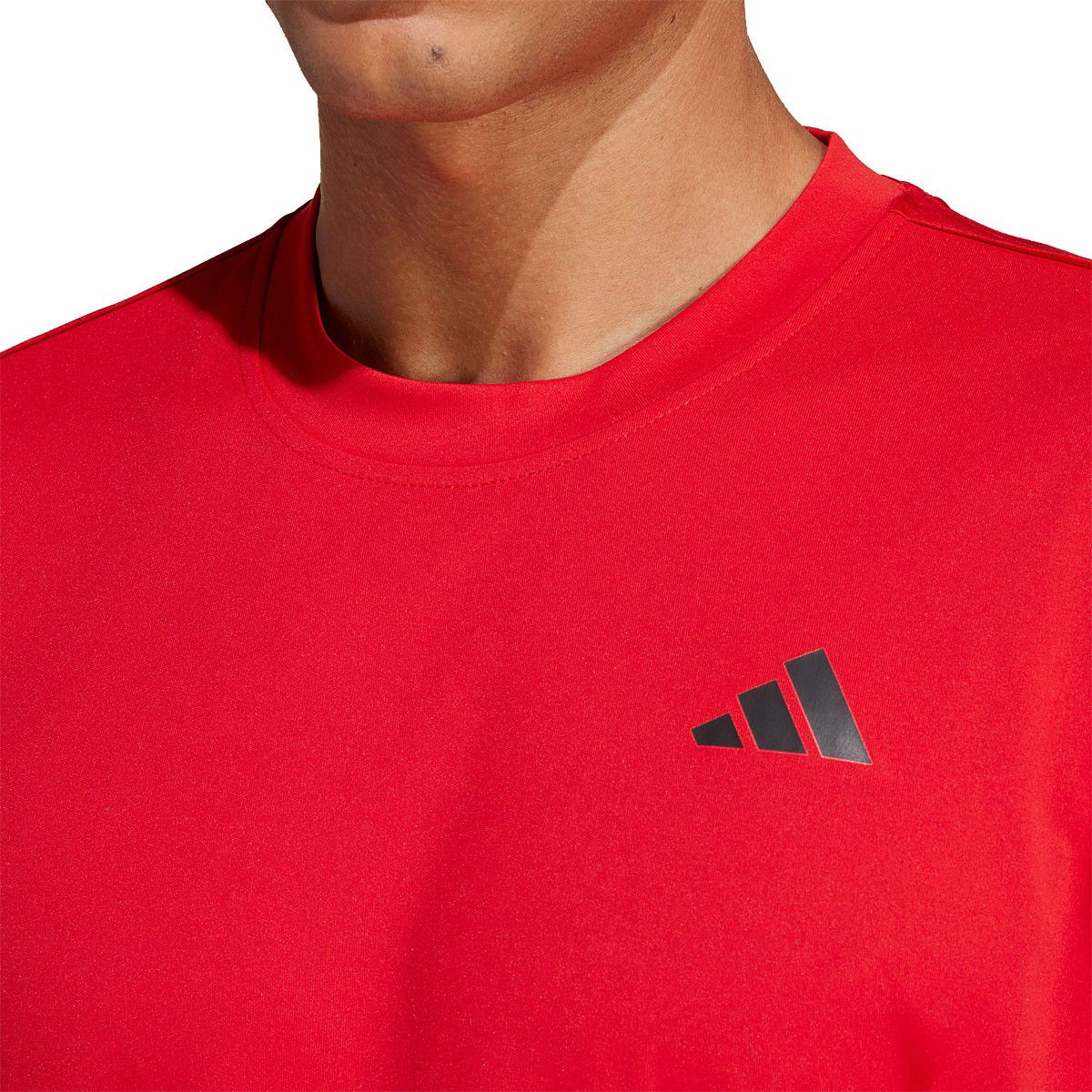 Adidas | T-shirt Club 3 Stripes Uomo Better Scarlet - Fabbrica Ski Sises