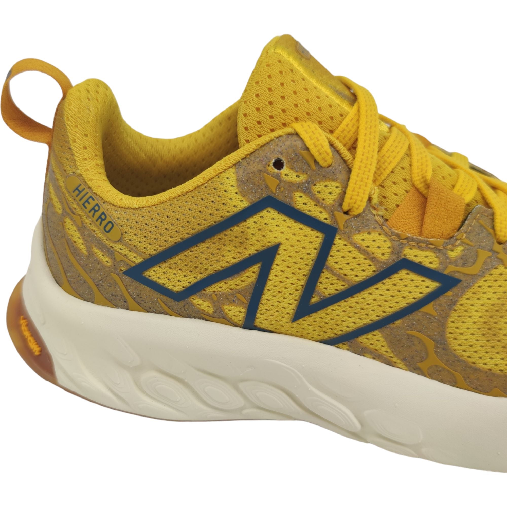 New Balance | Scarpe Fresh Foam X Hierro v8 Uomo Butterscotch/Cloud White - Fabbrica Ski Sises