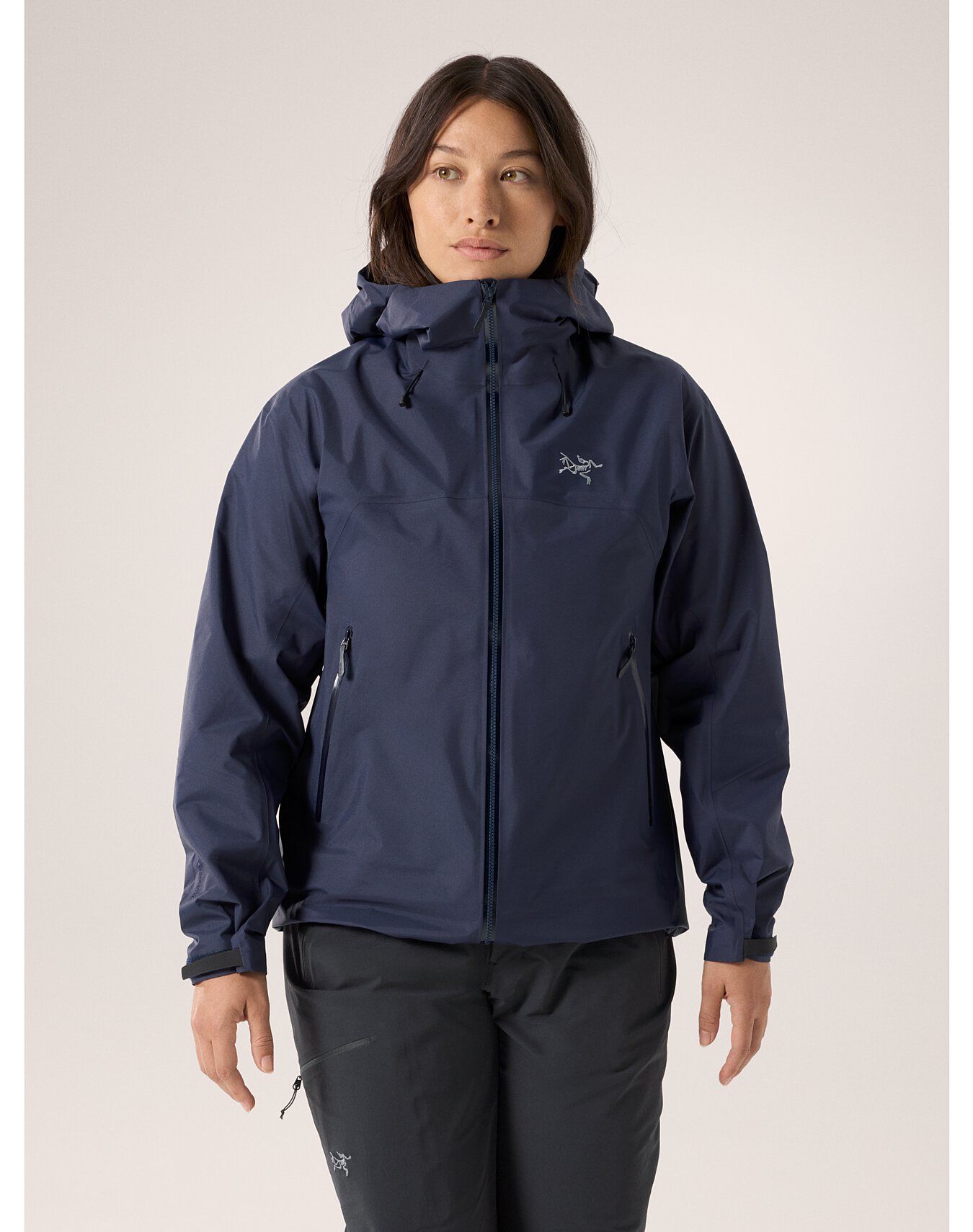 Arc'Teryx | Giacca Beta SL Donna Black Sapphire - Fabbrica Ski Sises