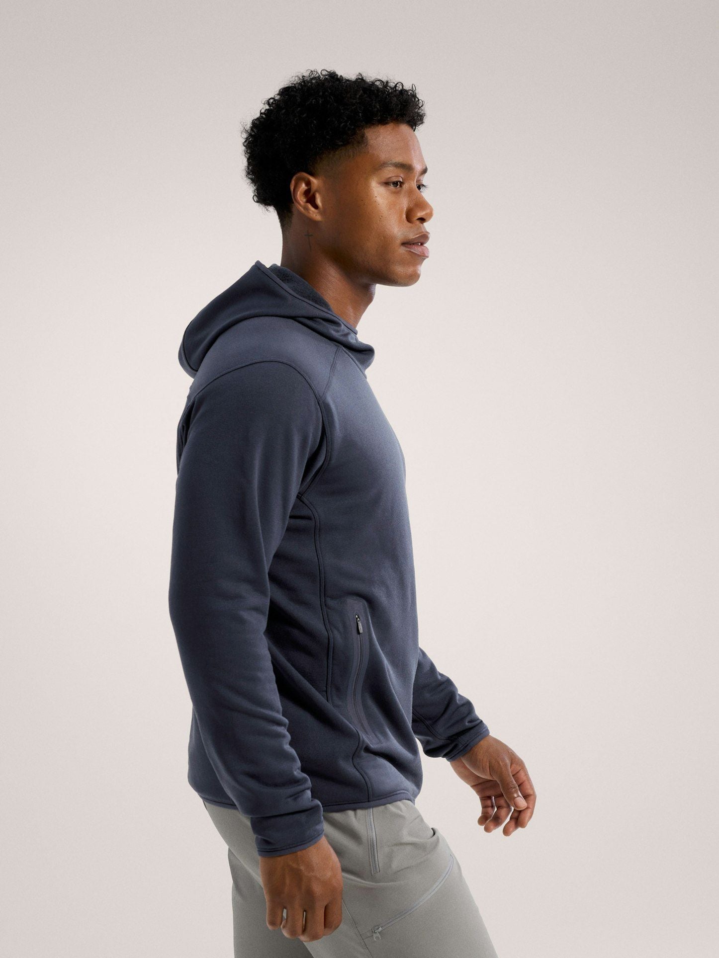 Arc'Teryx | Maglia Kyanite Pullover Hoody Uomo Black Sapphire - Fabbrica Ski Sises