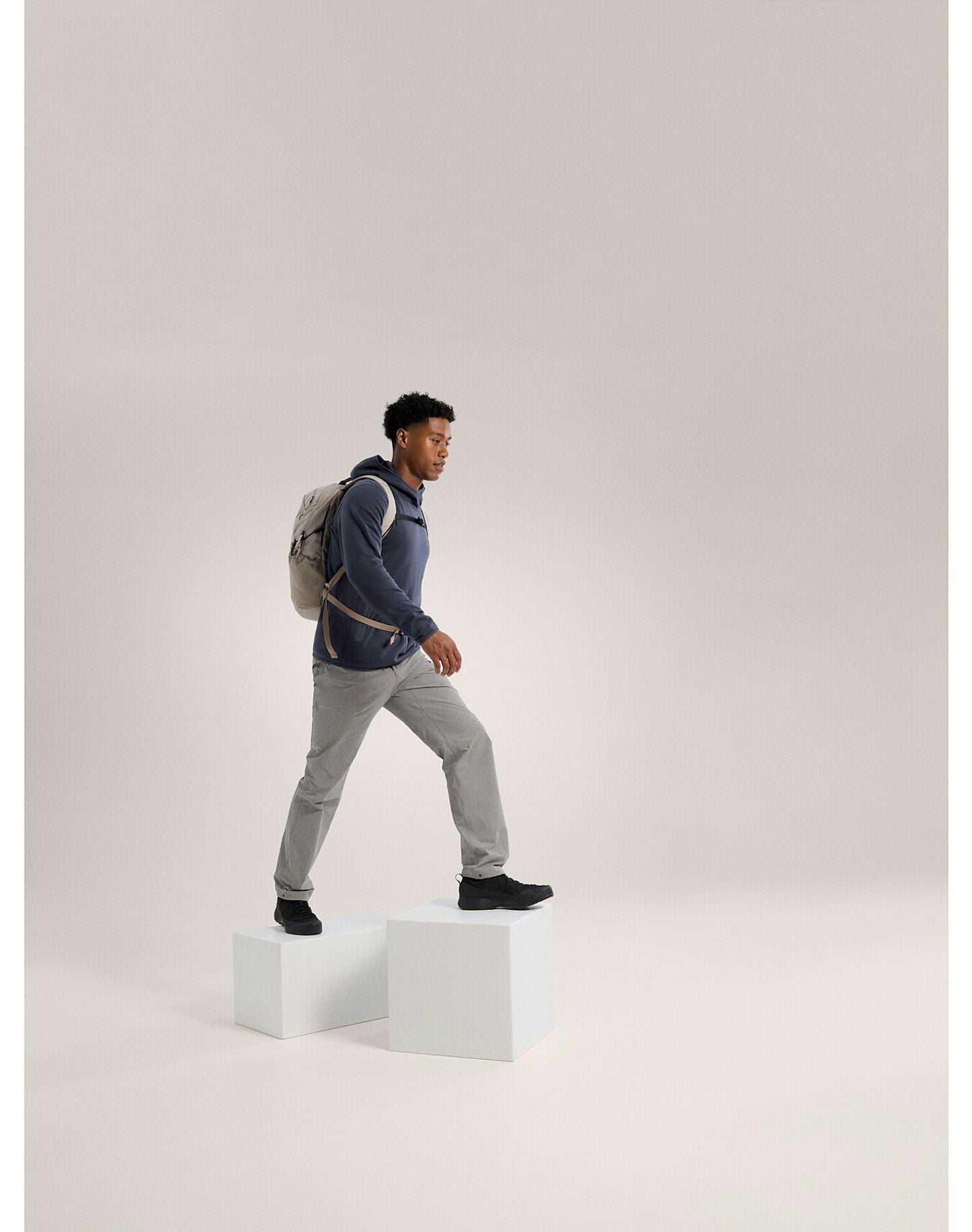 Arc'Teryx | Maglia Kyanite Pullover Hoody Uomo Black Sapphire - Fabbrica Ski Sises