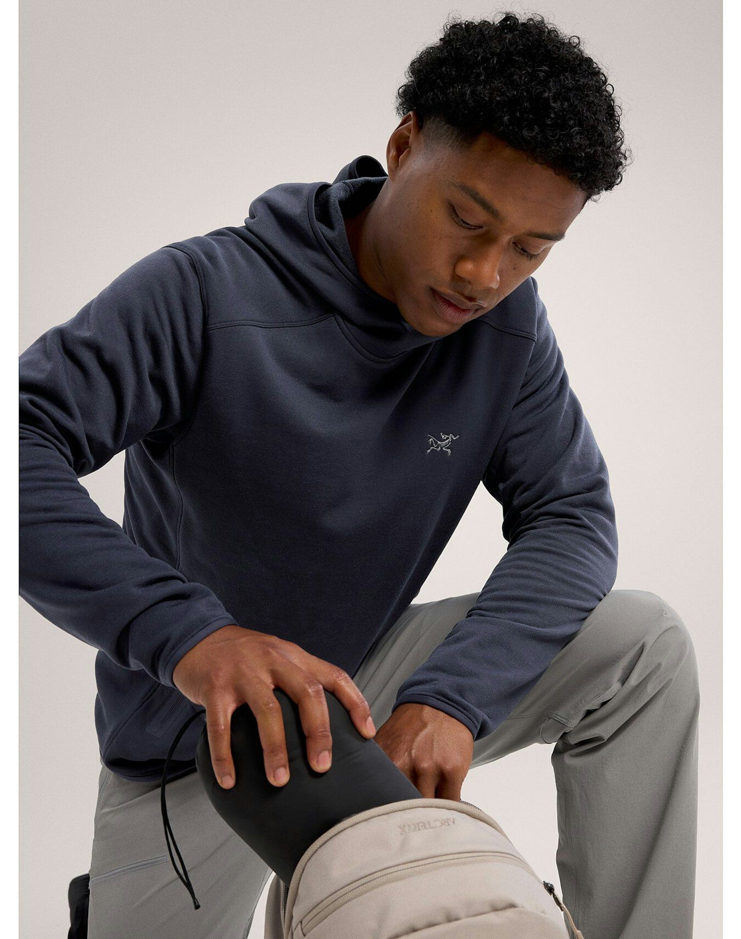 Arc'Teryx | Maglia Kyanite Pullover Hoody Uomo Black Sapphire - Fabbrica Ski Sises