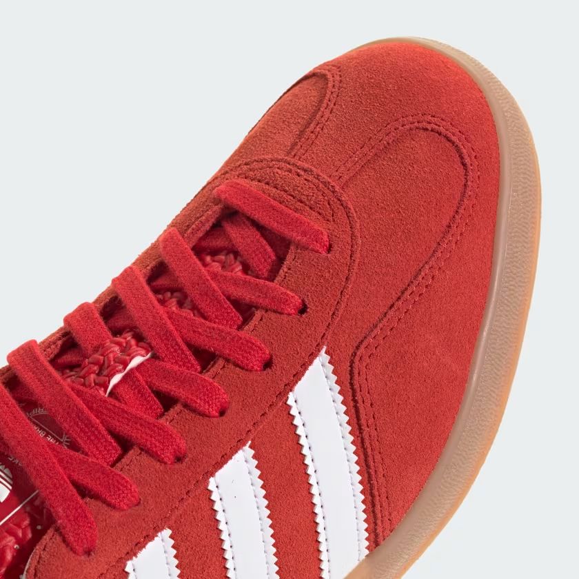 Adidas | Scarpe Gazelle Indoor Better Scarlet/Cloud White/Gum - Fabbrica Ski Sises