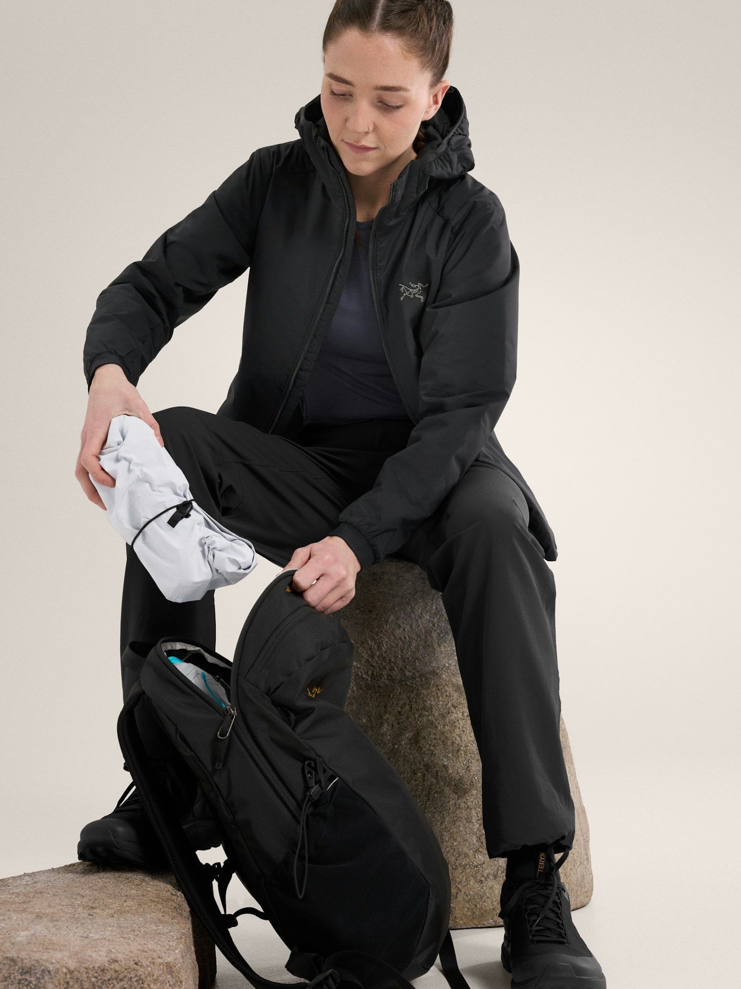 Arc'Teryx | Giacca Atom Hoody Donna Black - Fabbrica Ski Sises