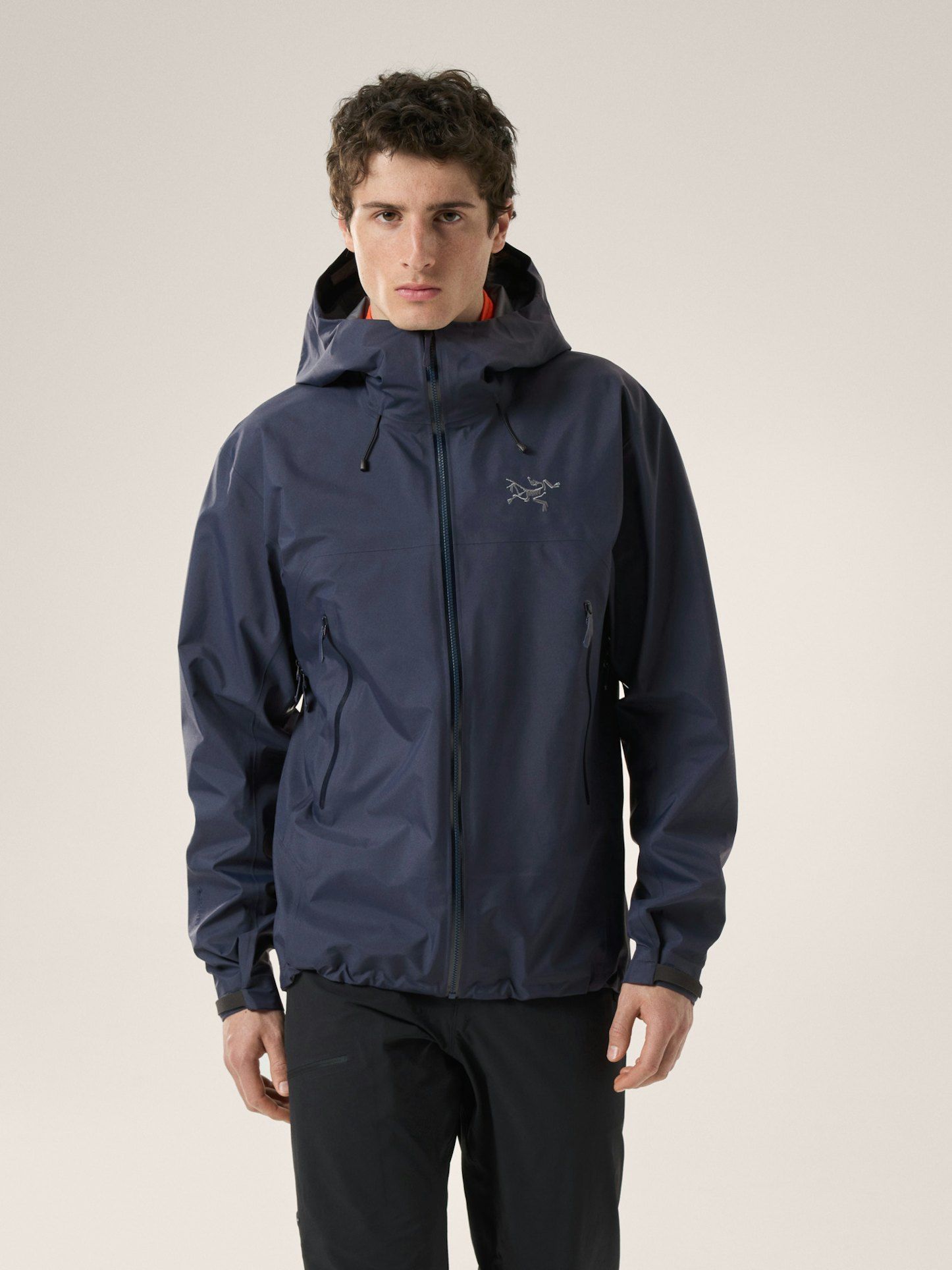 Arc'Teryx | Giacca Beta SL Uomo Black Sapphire - Fabbrica Ski Sises