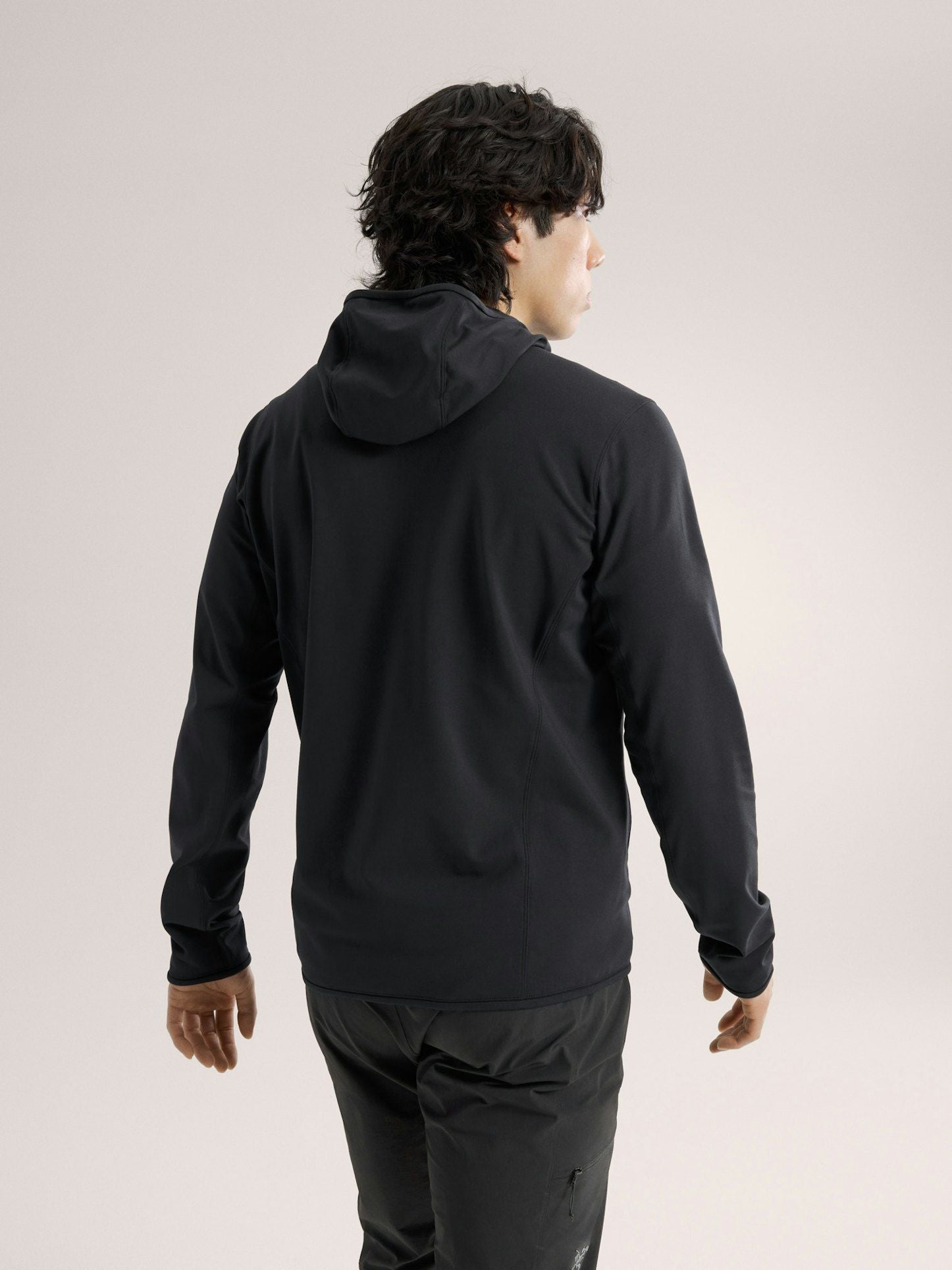 Arc'Teryx | Maglia Kyanite Lightweight Hoody Uomo Black - Fabbrica Ski Sises