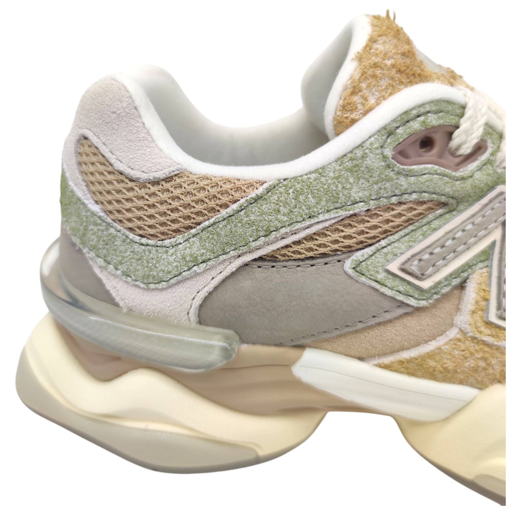 Scarpe 9060 Olivine/Beige/Salt Water