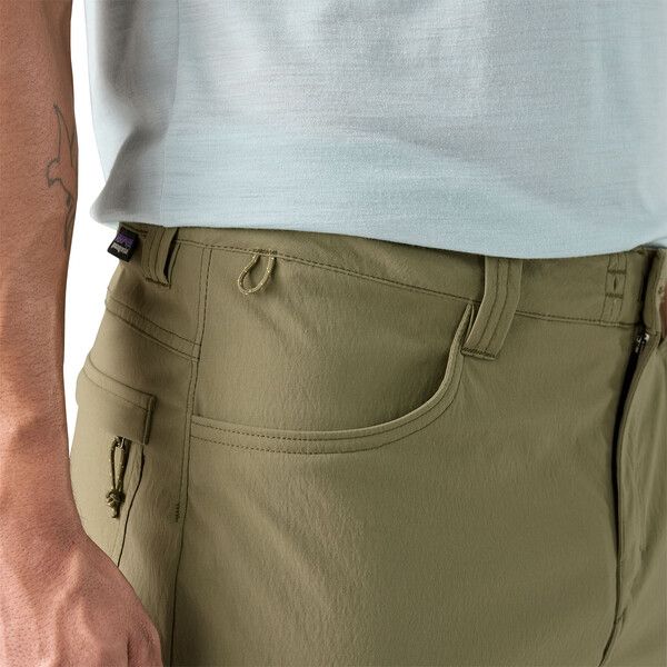 Patagonia | Pantaloncini Quandary Shorts 10 IN Uomo Tent Green - Fabbrica Ski Sises