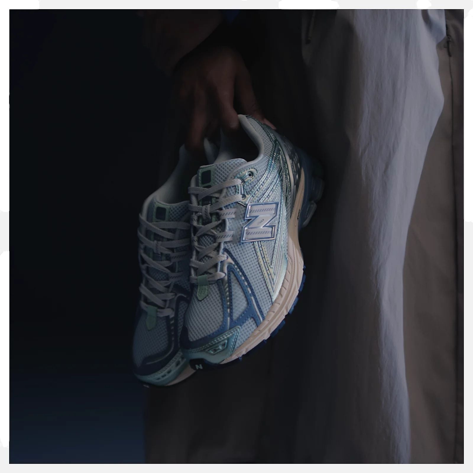 1906R Shoes Ice Blue/Melon Water