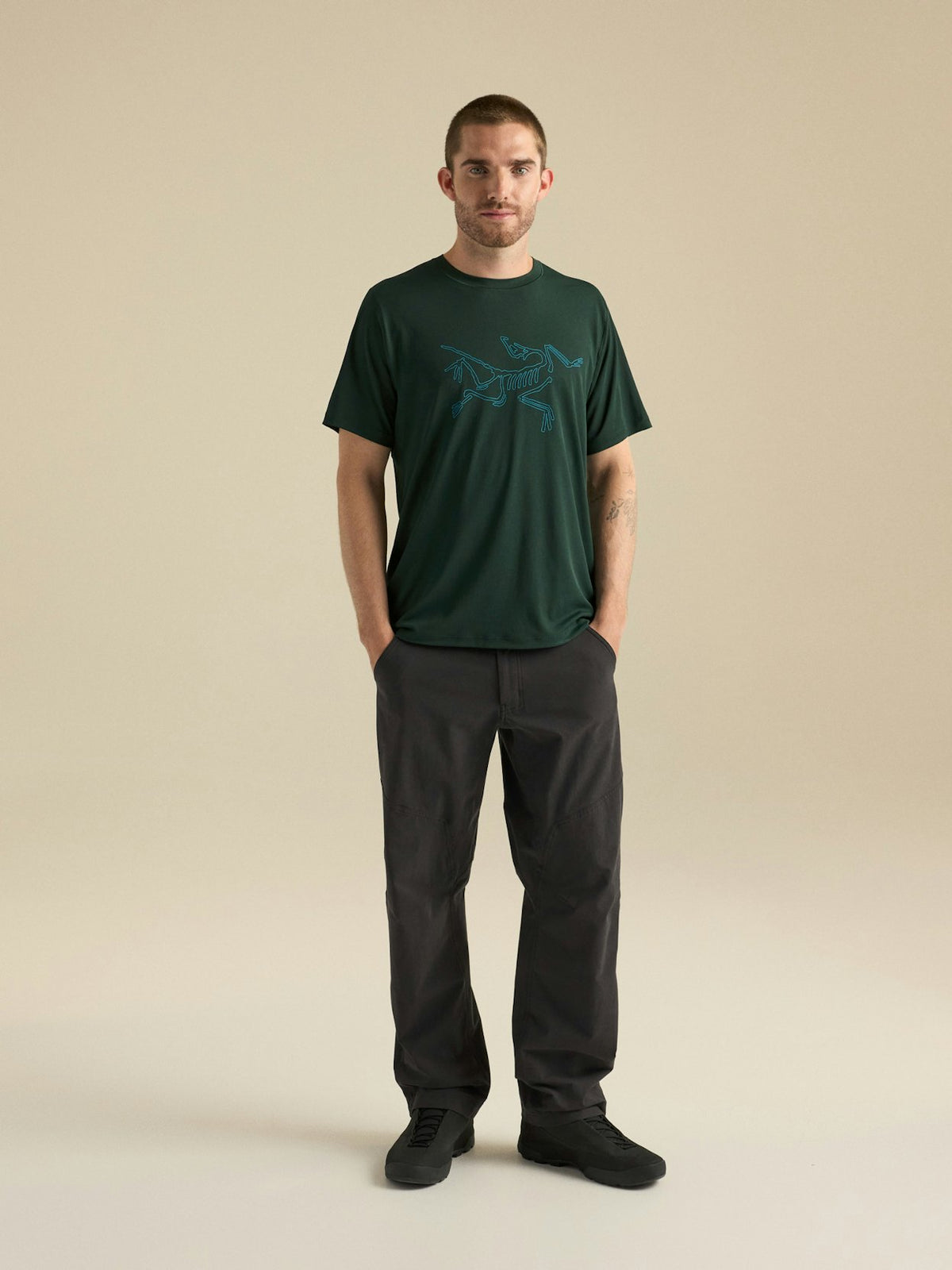 Herr T-shirt Cormac med logga Mörk jade/aqua