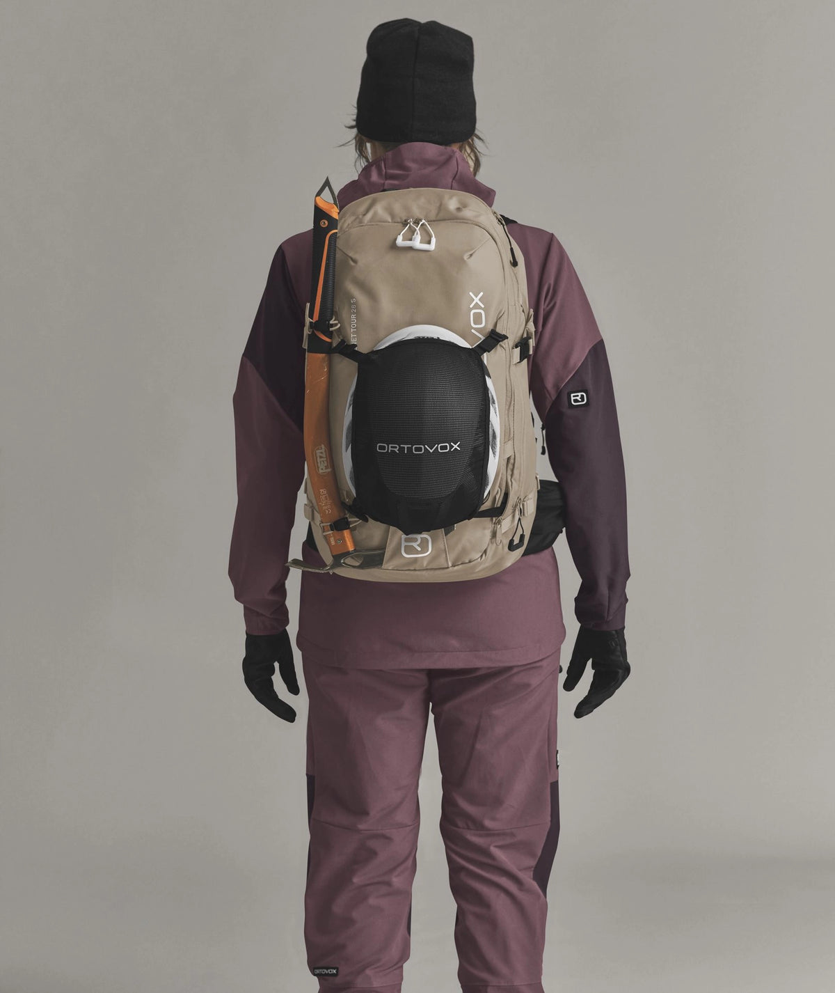 Mochila Venet Tour 28 para Mulher em Linho Escuro