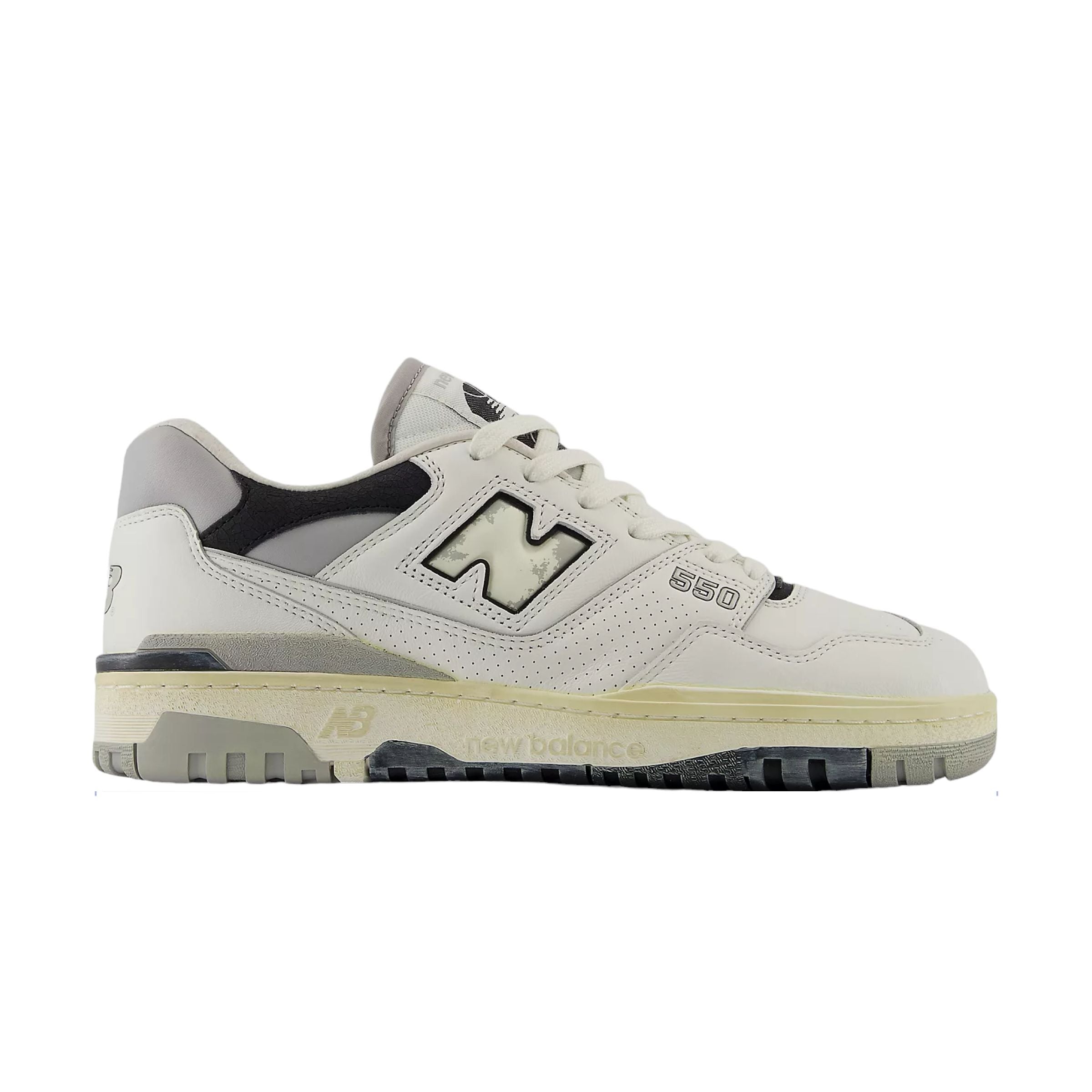 New Balance | Scarpe 550 Donna Sea Salt/Concrete/Black - Fabbrica Ski Sises