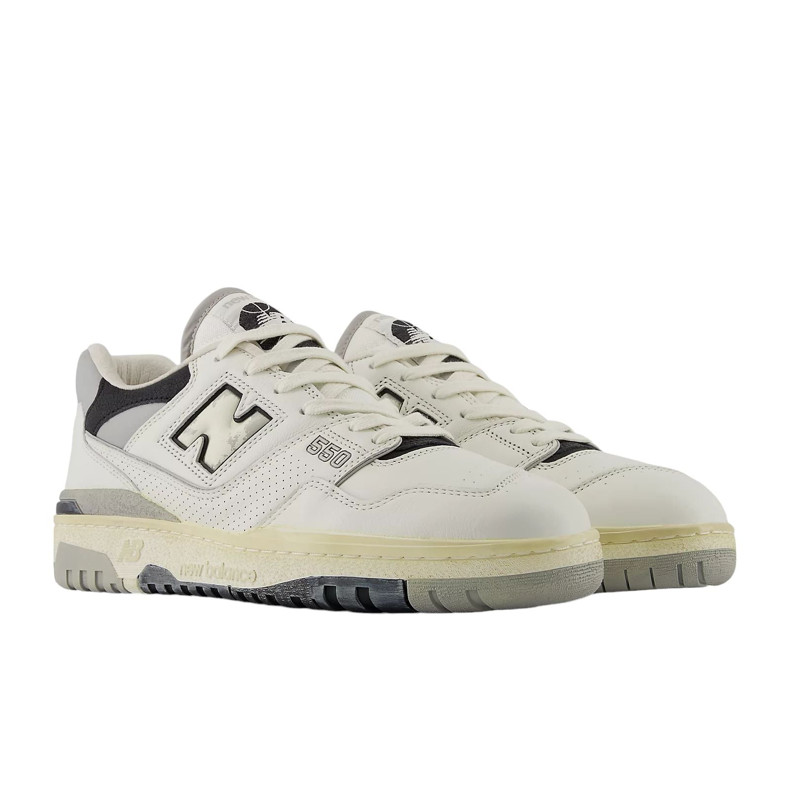 New Balance | Scarpe 550 Donna Sea Salt/Concrete/Black - Fabbrica Ski Sises