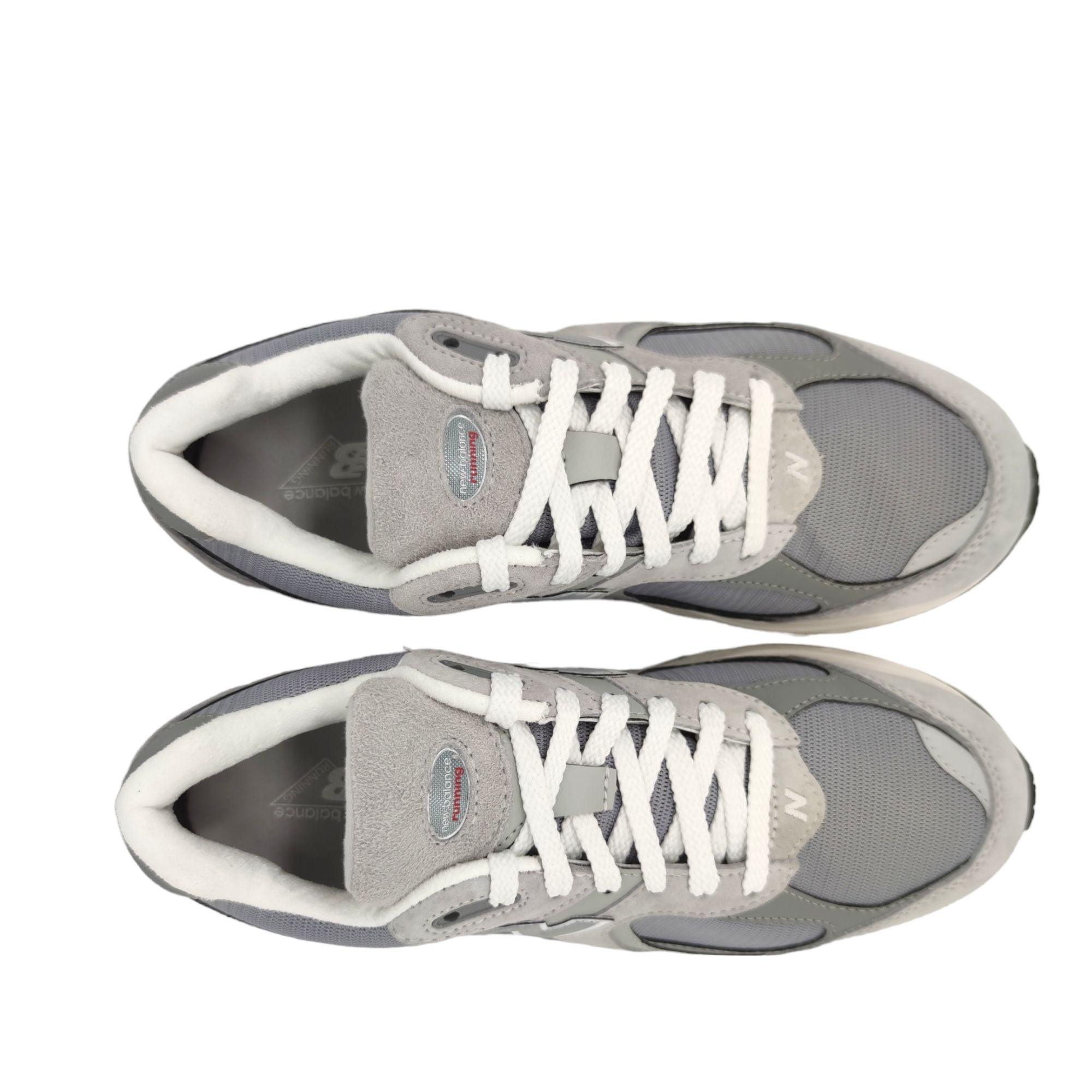 New Balance | Scarpe 2002R Steel/Lead Red - Fabbrica Ski Sises