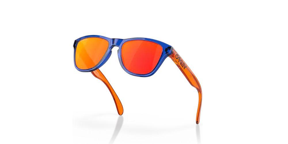 Oakley | Occhiali Frogskins XXS Junior Crystal Blue/Prizm Ruby - Fabbrica Ski Sises