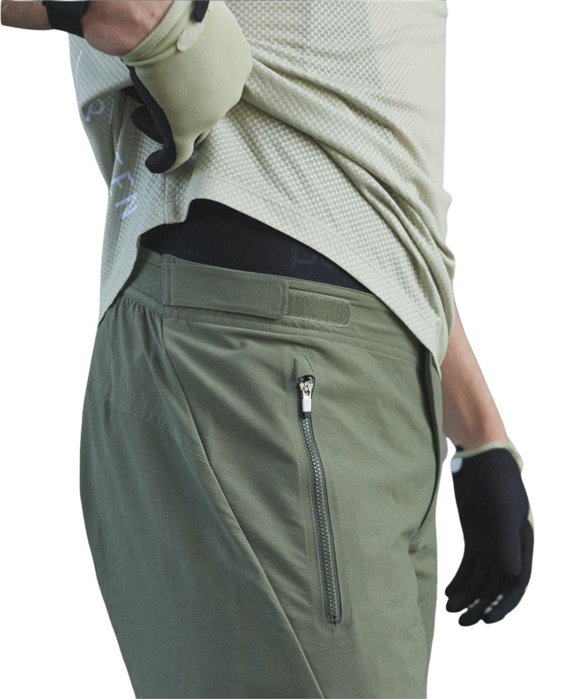 Poc | Pantaloncini Essential Enduro Uomo Epidote Green - Fabbrica Ski Sises