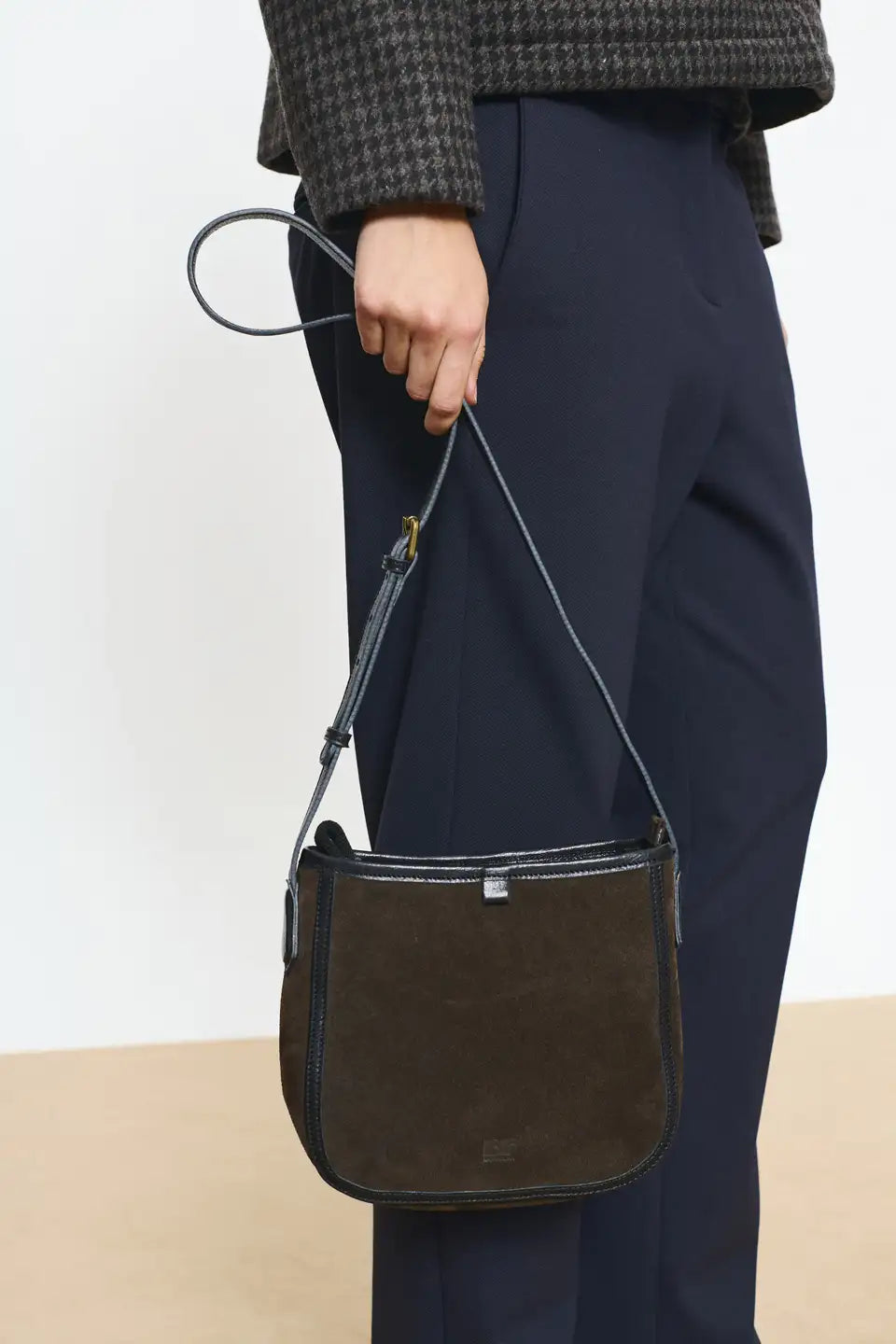 Frau Bruno Umhangetasche Dark Brown