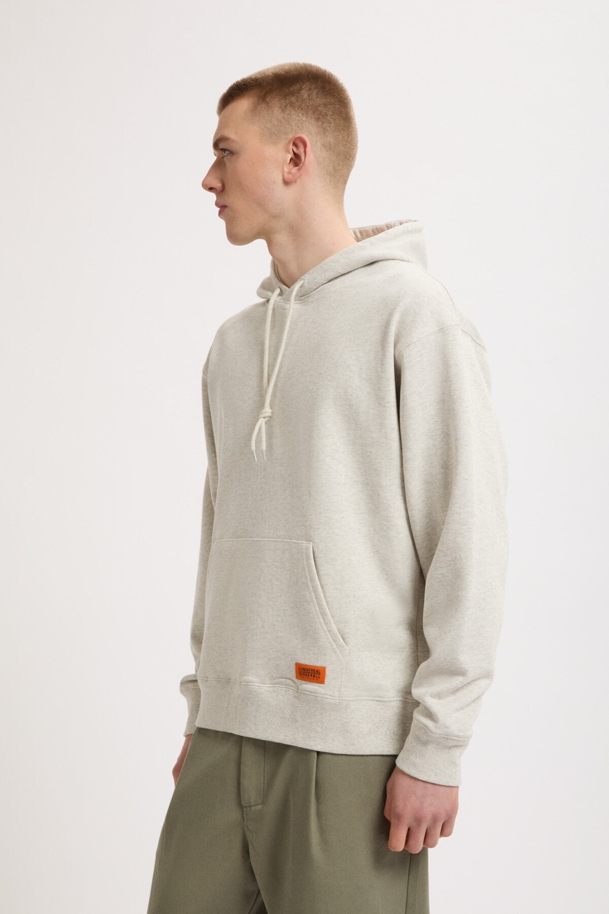 Mann Hoodie Pullover Oatmeal