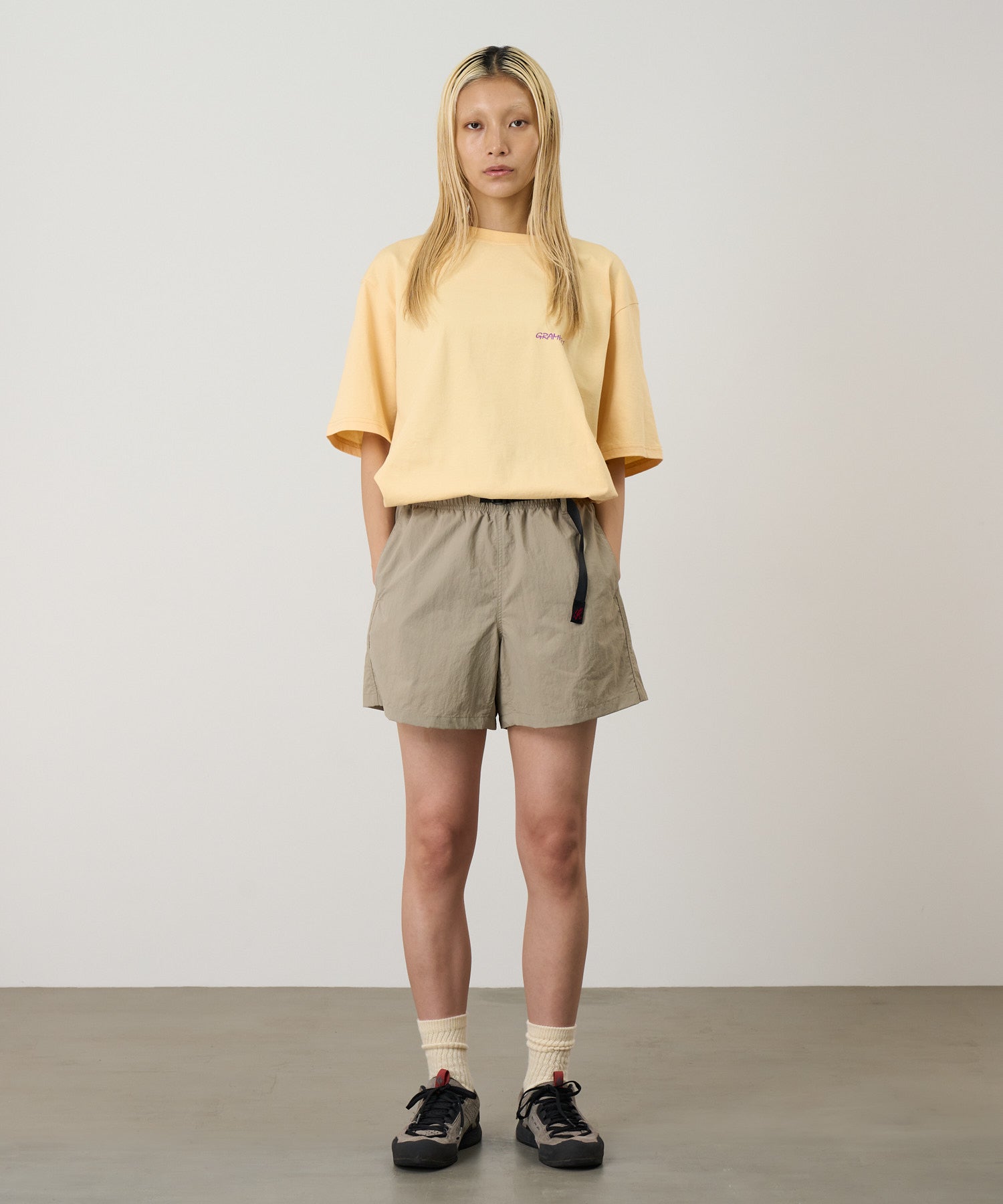 Women's Nylon Active Shorts Milk Tea