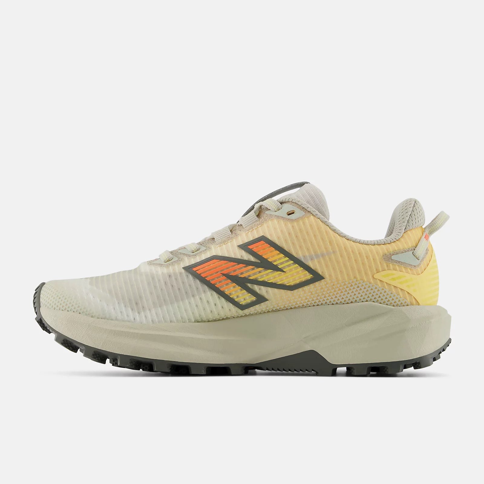 Zapatillas FuelCell Rebel Trail Mujer White Peach/Timberwolf