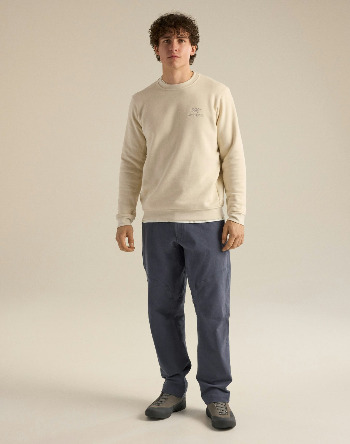 Mann Embleme Fleece Crew Sweatshirt Sea Salt