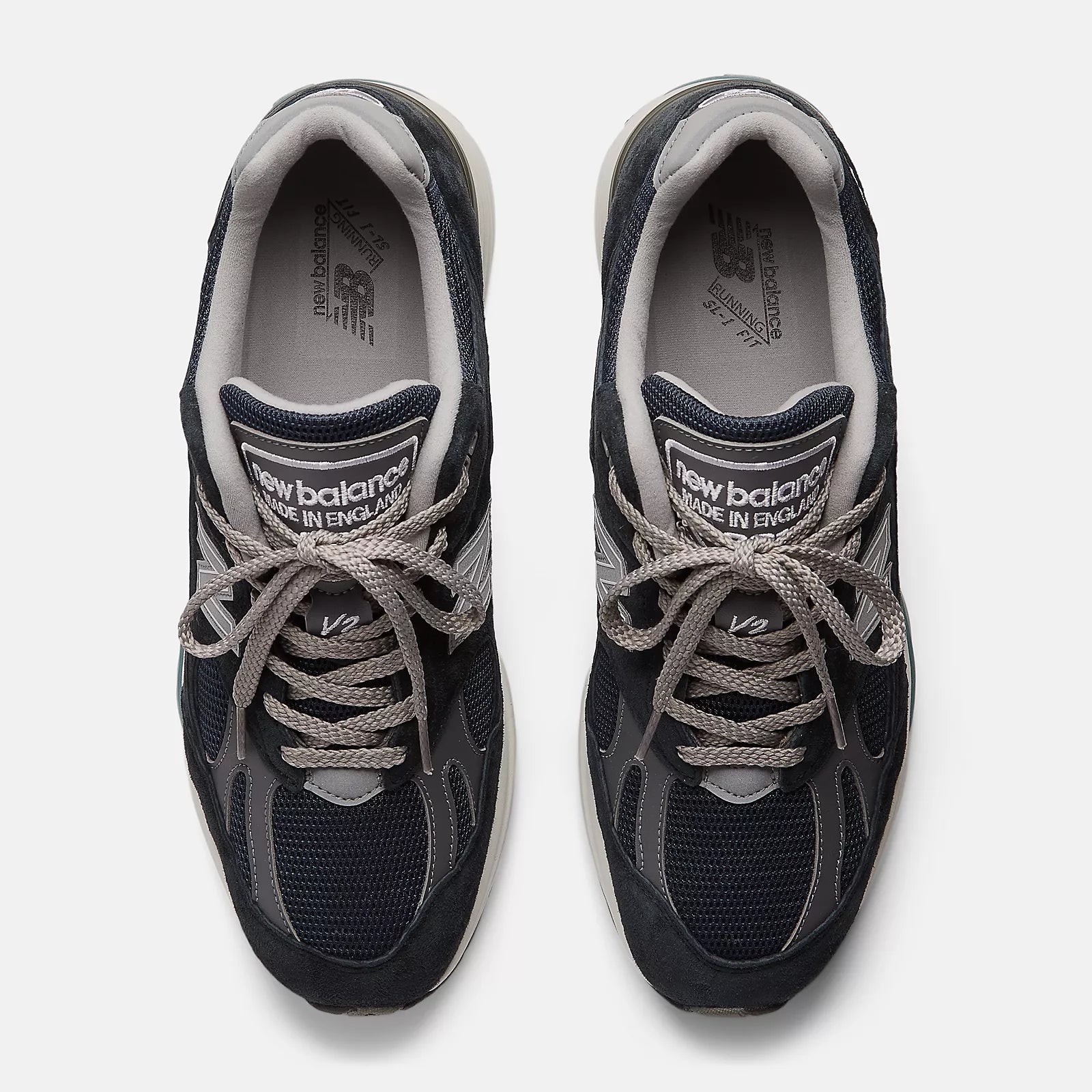 Men's 991v2 Shoes Dark Navy/Pearl