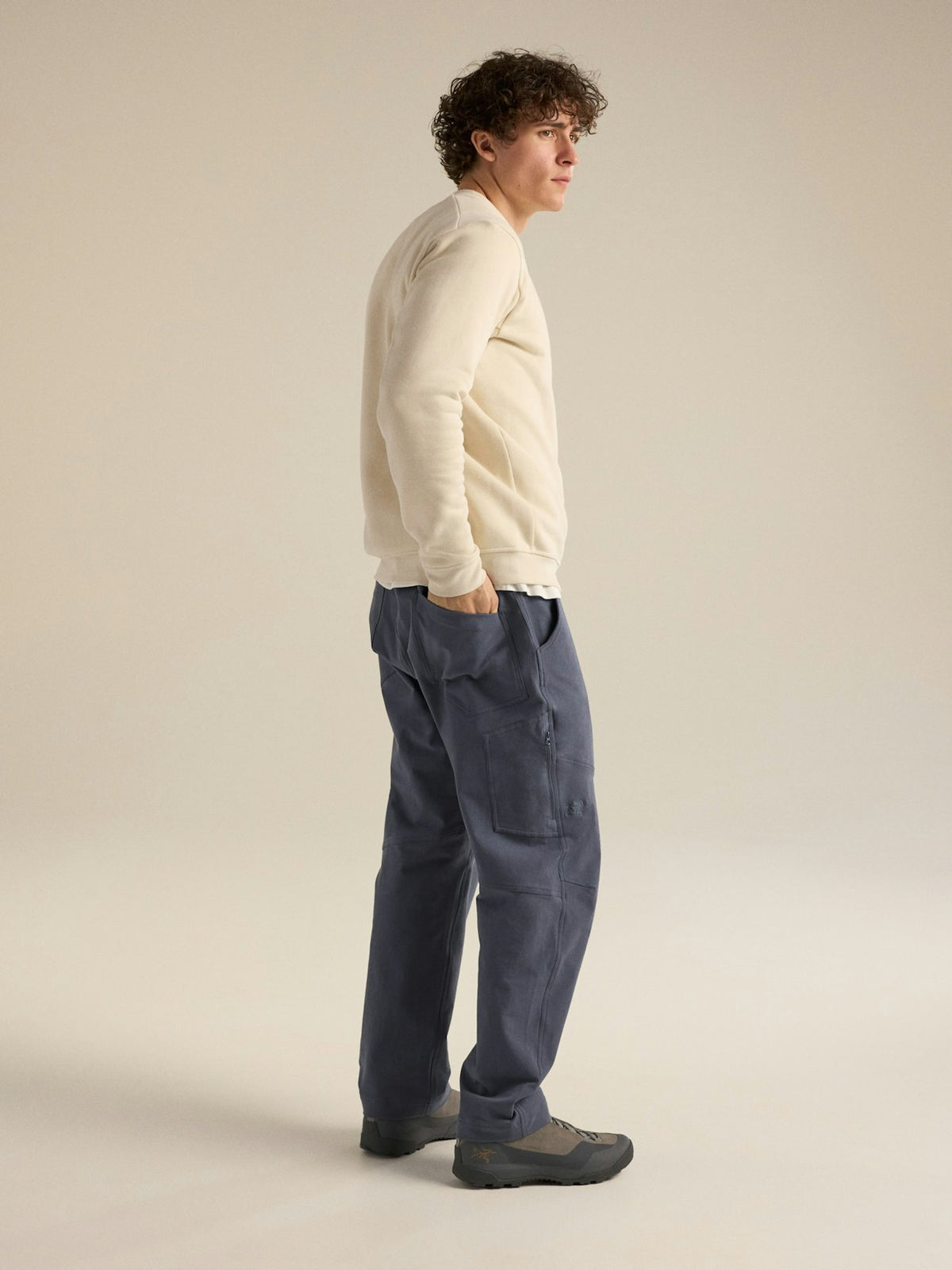 Mann Embleme Fleece Crew Sweatshirt Sea Salt