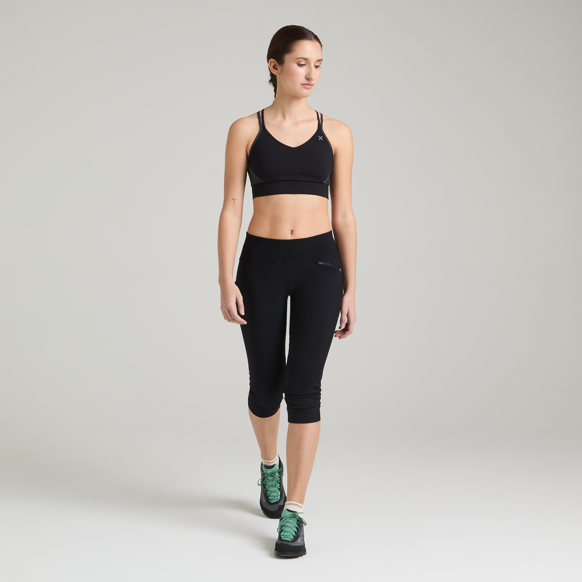 Frau Crimp Cross Top Black/Piombo
