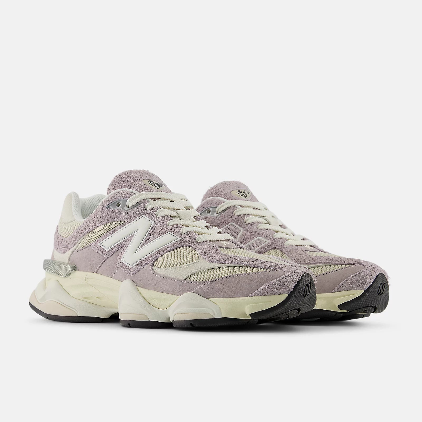 Women's 9060 Shoes Truffle Salt/Timberwolf