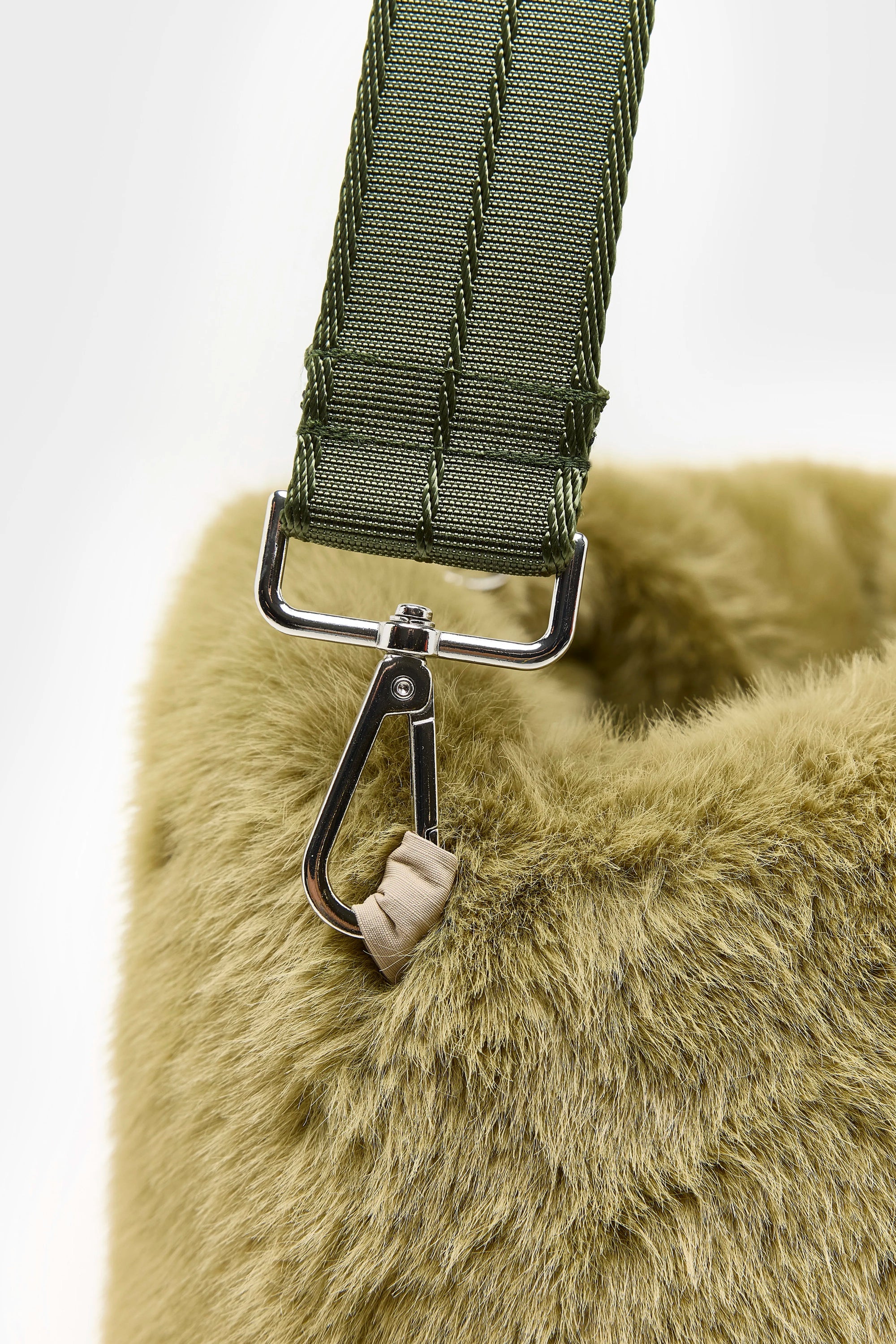 Frau Helga Faux Handtasche Tilleul