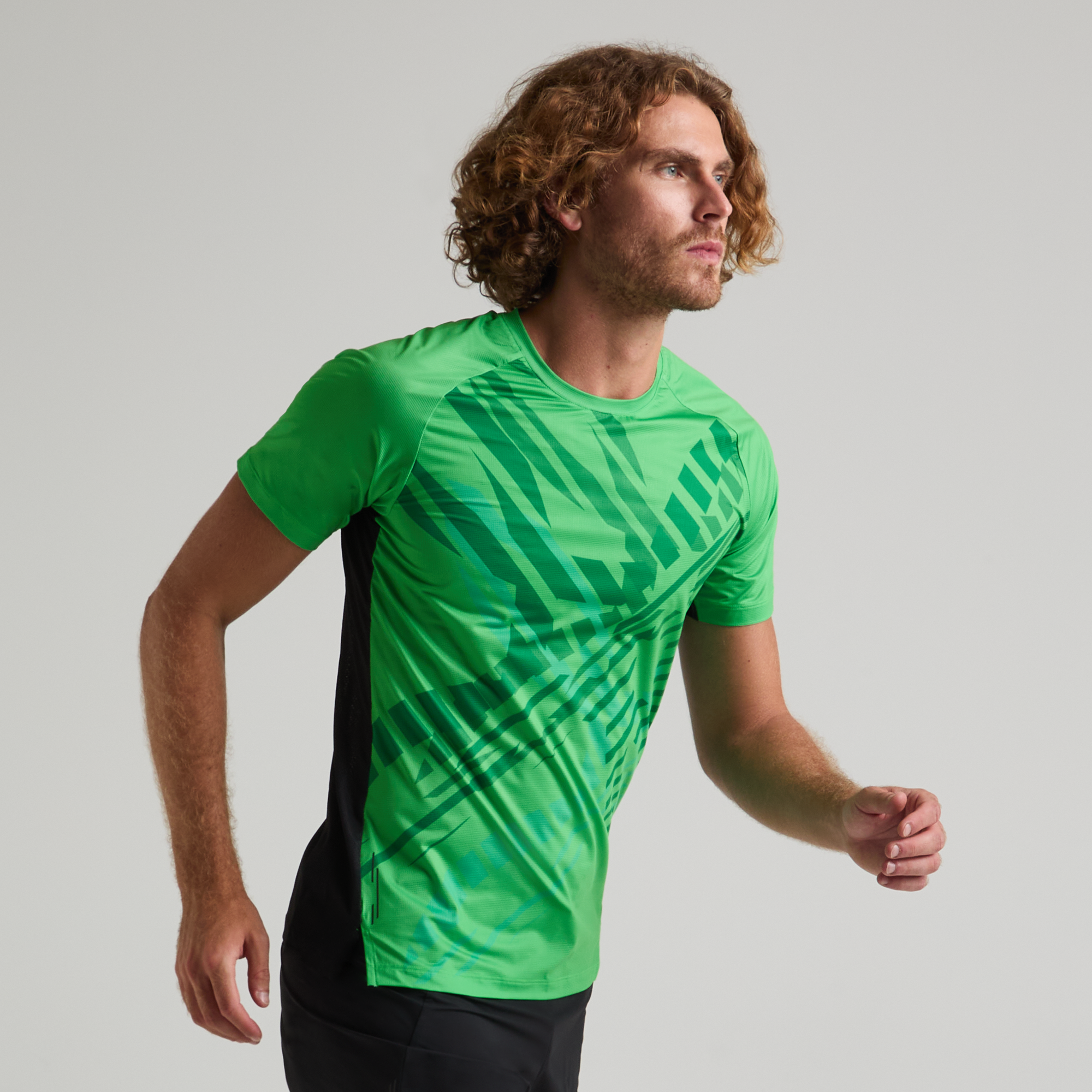 Mann Shadow Graphic T-shirt Vibe Green