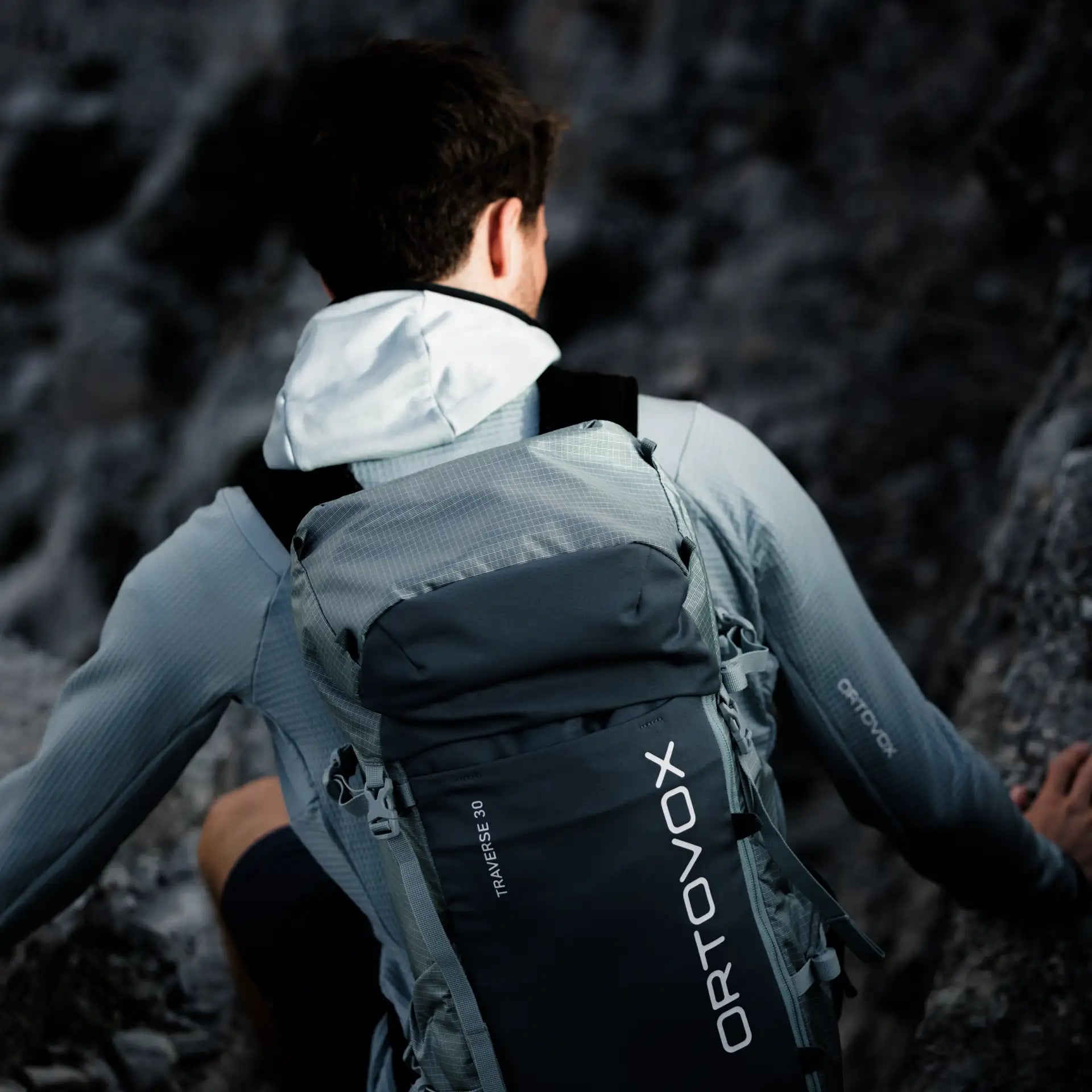 Sac a Dos Traverse 30 Sea Surface