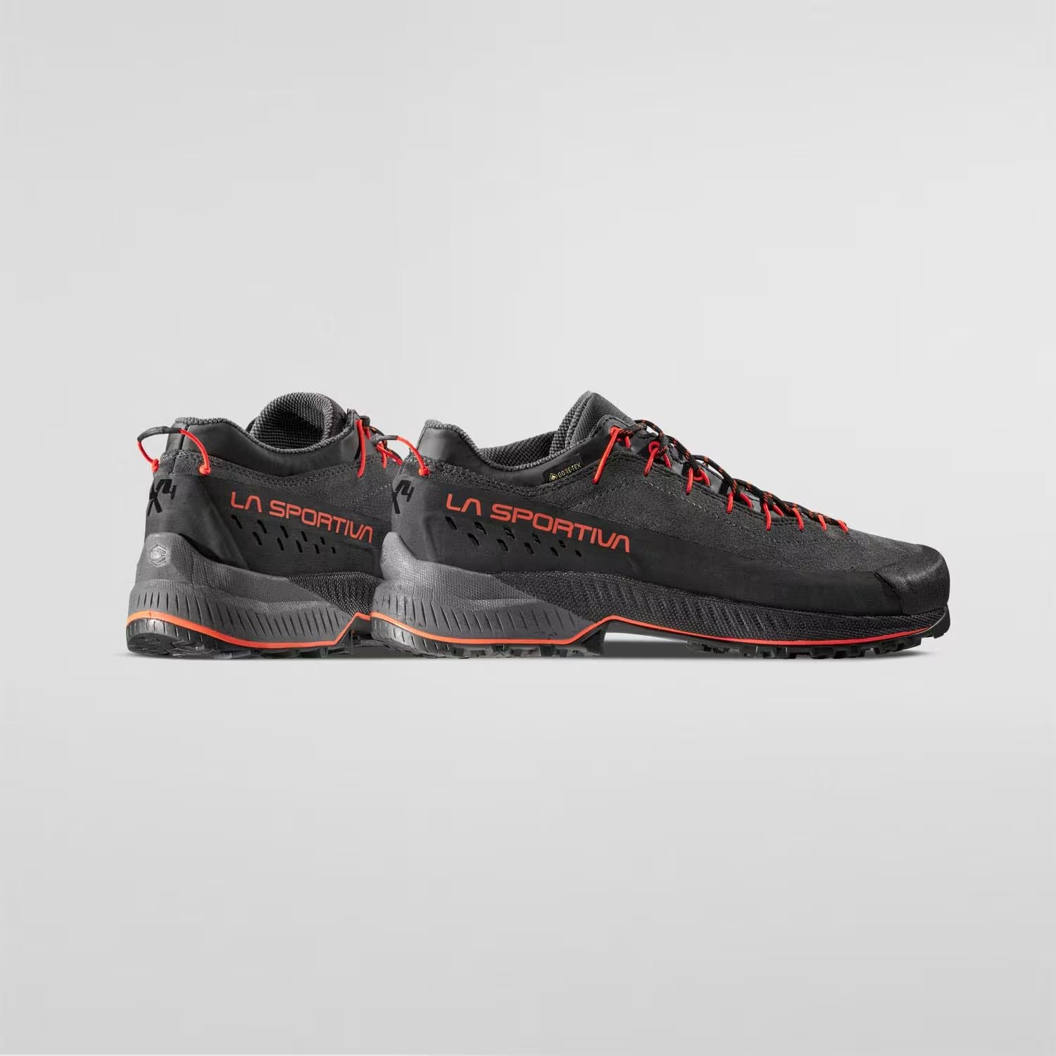 La Sportiva | Scarpe TX4 Evo GTX Uomo Carbon/Cherry Tomato - Fabbrica Ski Sises