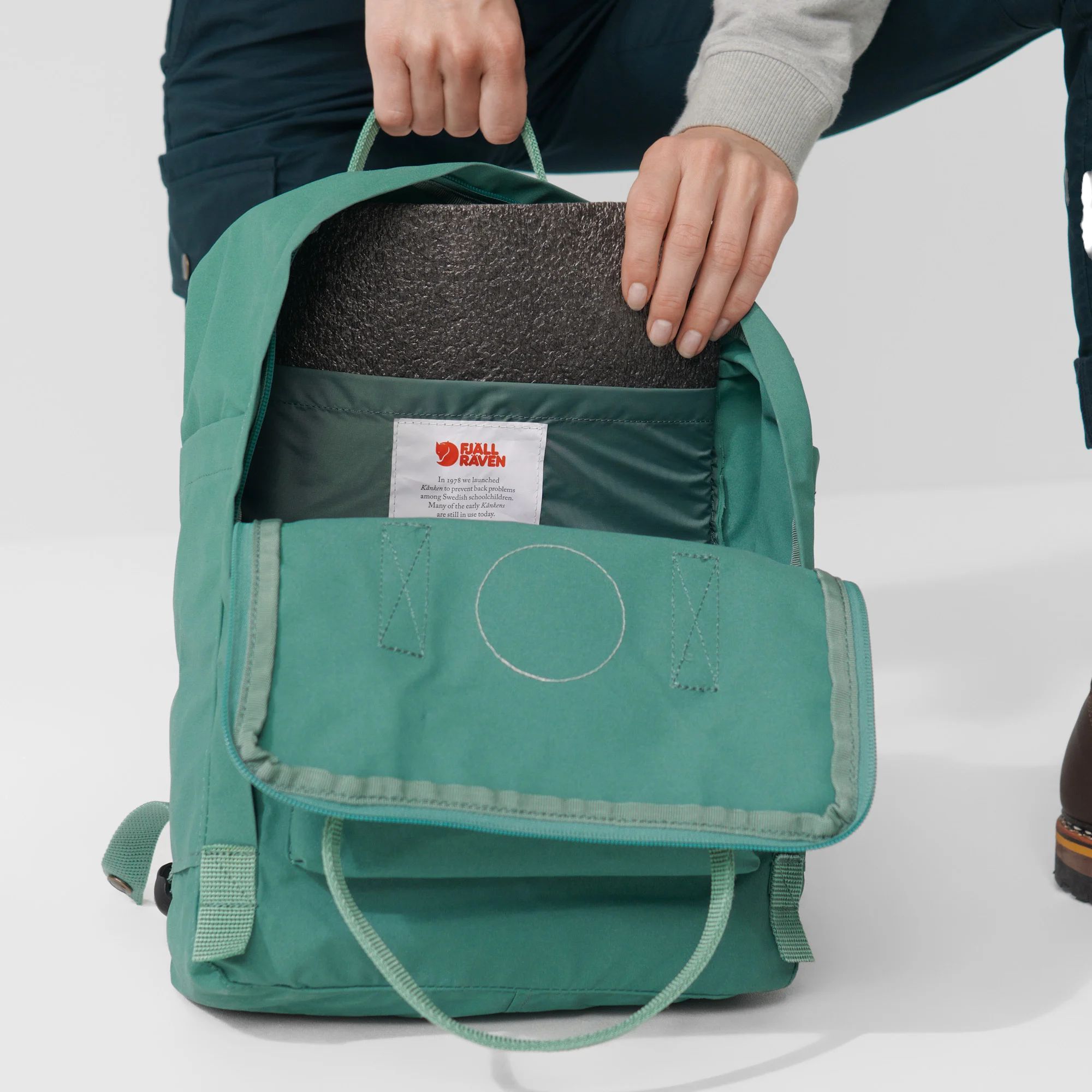 Fjallraven | Zaino Kanken Pastel Lavander/Confetti Pattern - Fabbrica Ski Sises
