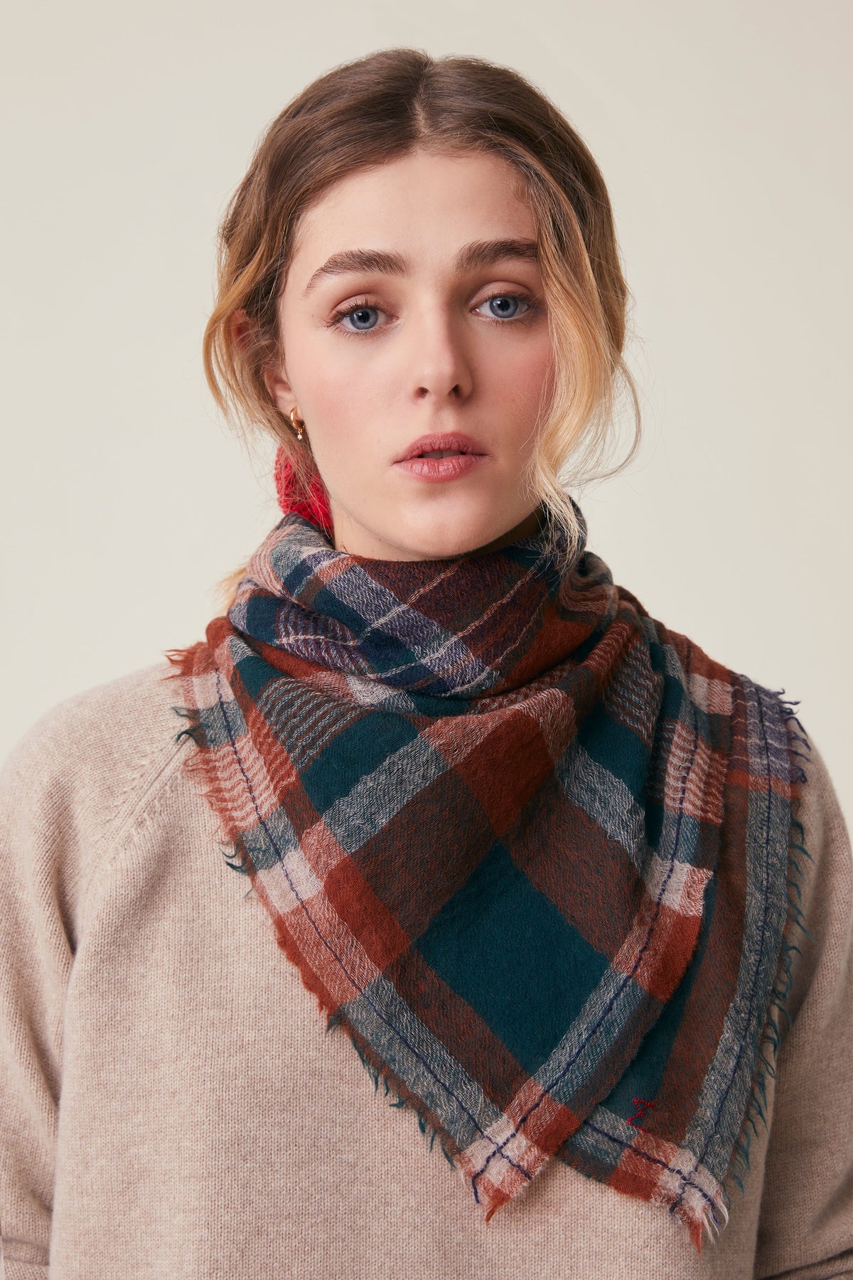 Frau Chai N. 752 Schal Celtic