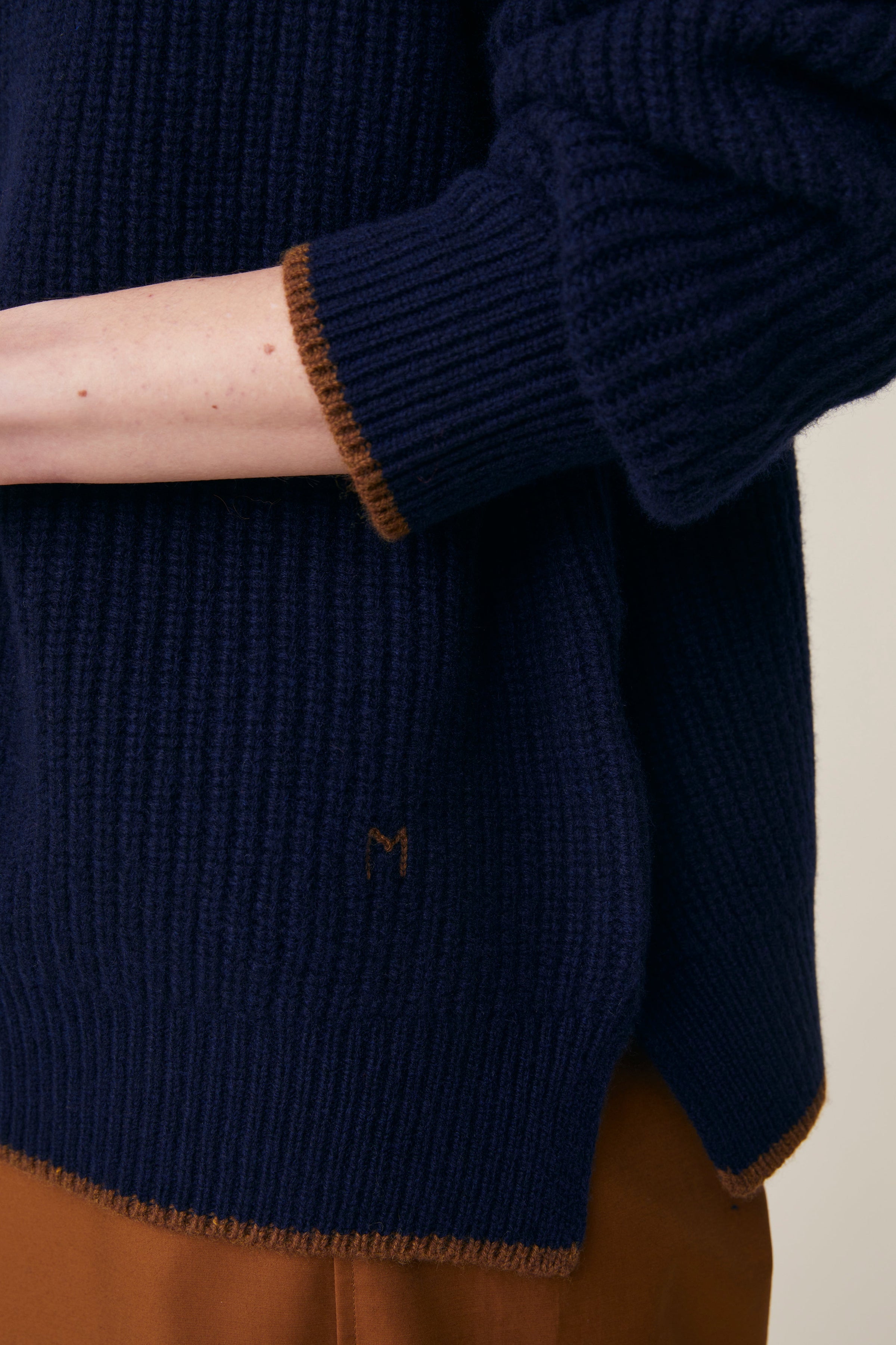 Frau Misha N. 230 Pullover Magic Blue