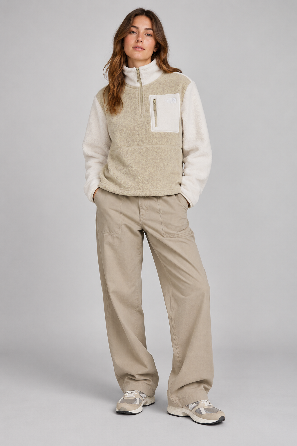 Frau Yumiori 1/4 Zip Pullover Desert Stone/White