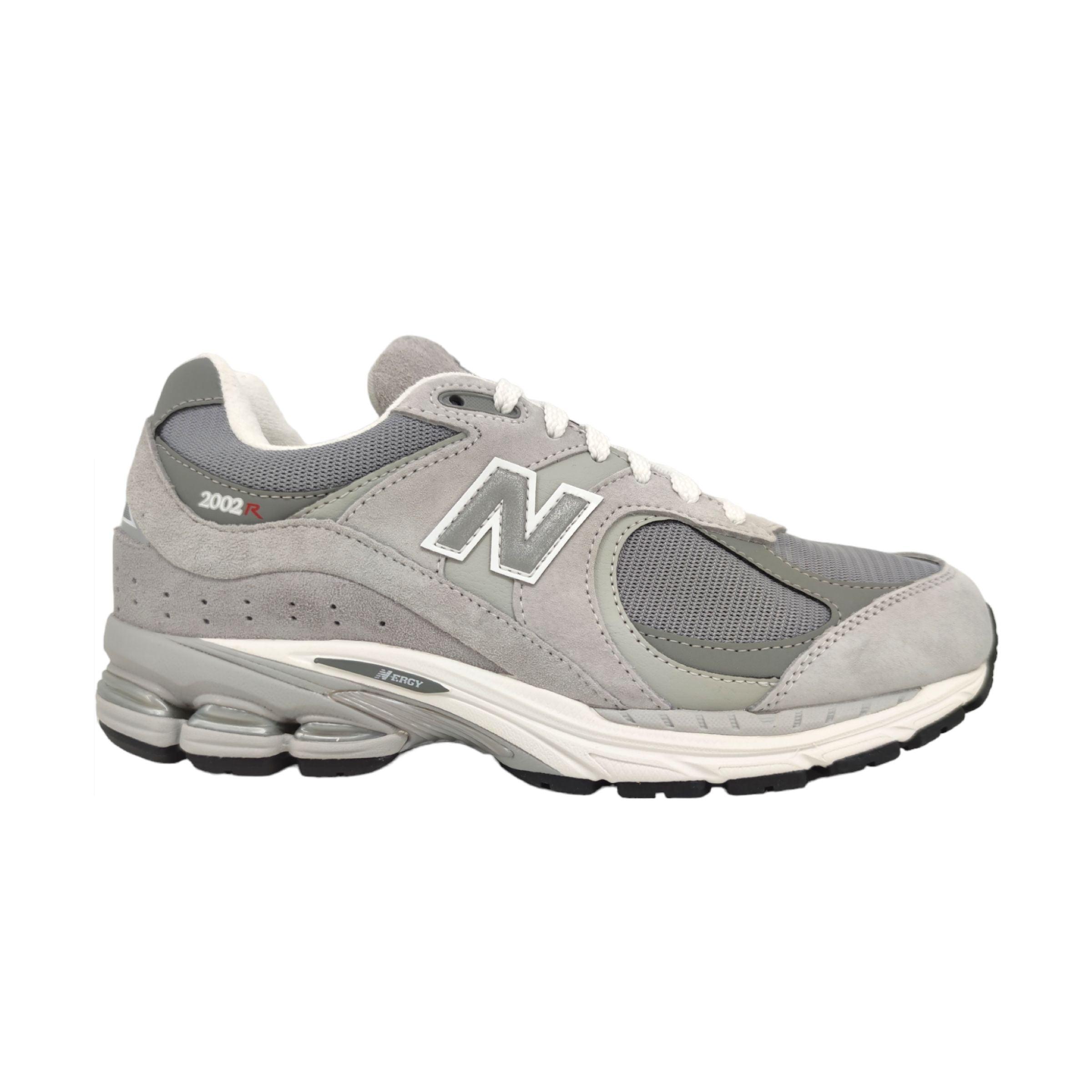 New Balance | Scarpe 2002R Steel/Lead Red - Fabbrica Ski Sises