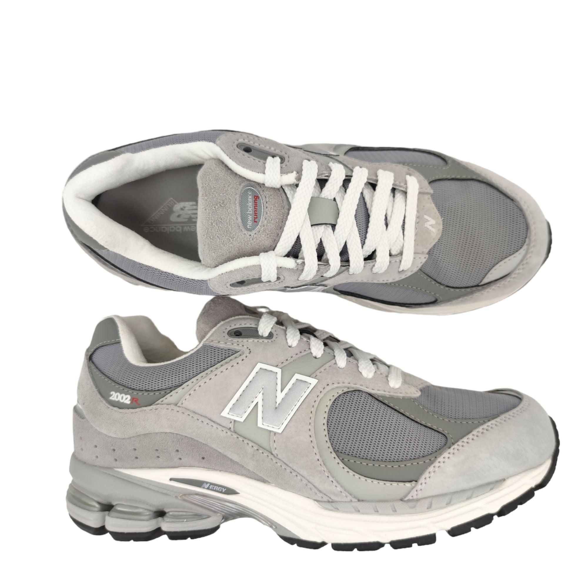 New Balance | Scarpe 2002R Steel/Lead Red - Fabbrica Ski Sises